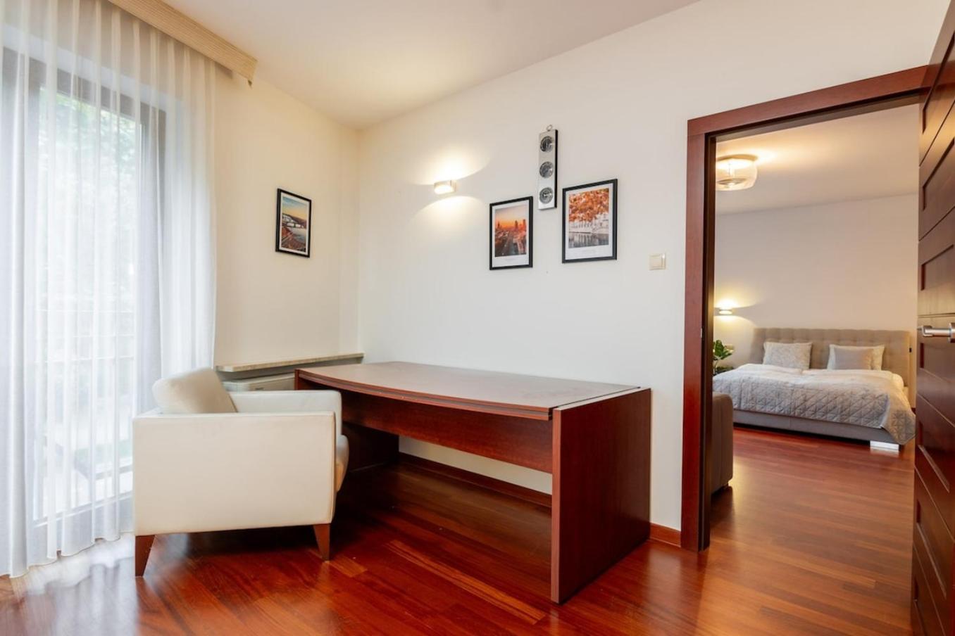 Royal Retreat Luxury Lazienki Park Apartment *