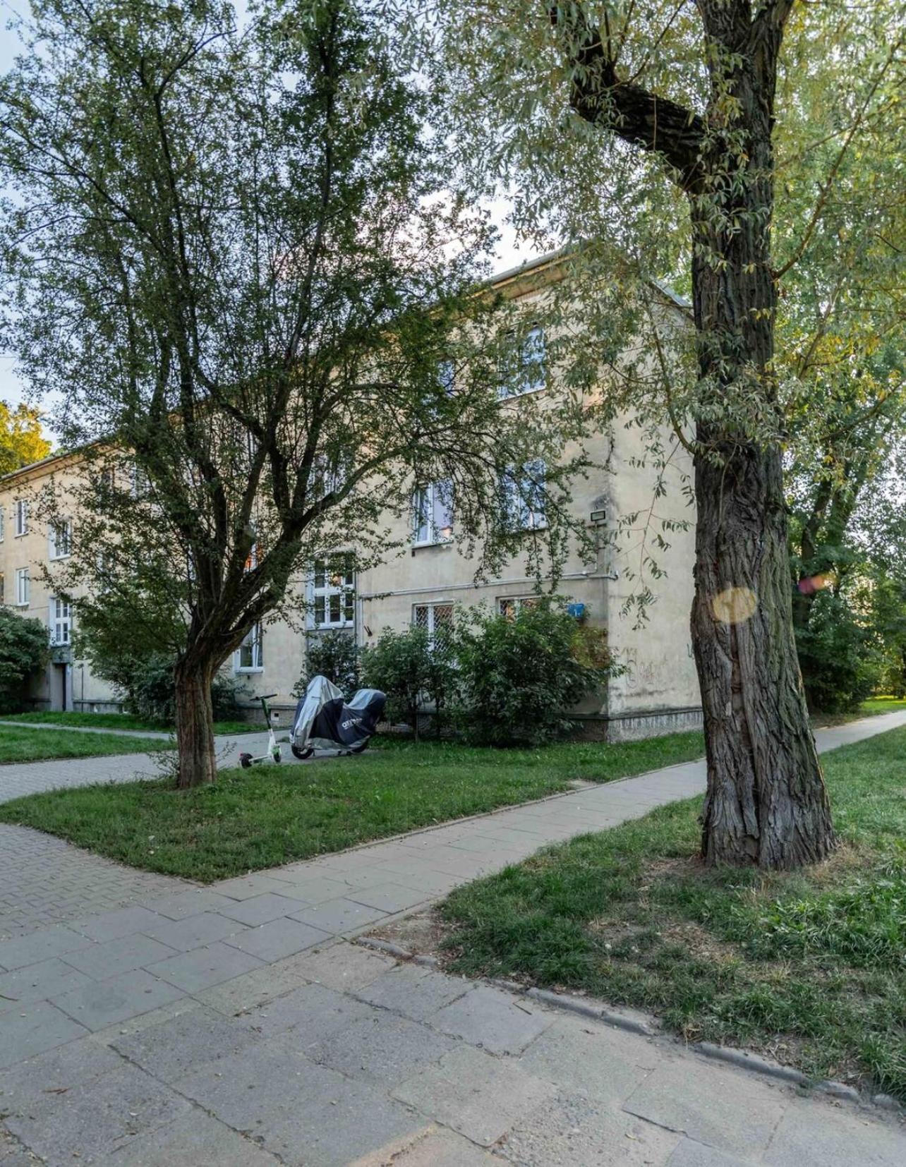 Apartment Kraushara I Chestnut Warsaw