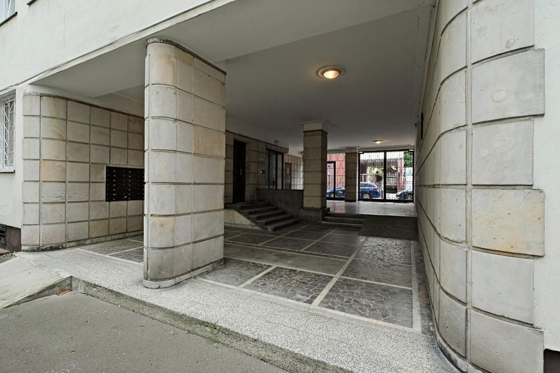 Urbannestgroup - Wilcza 69 Varsóvia