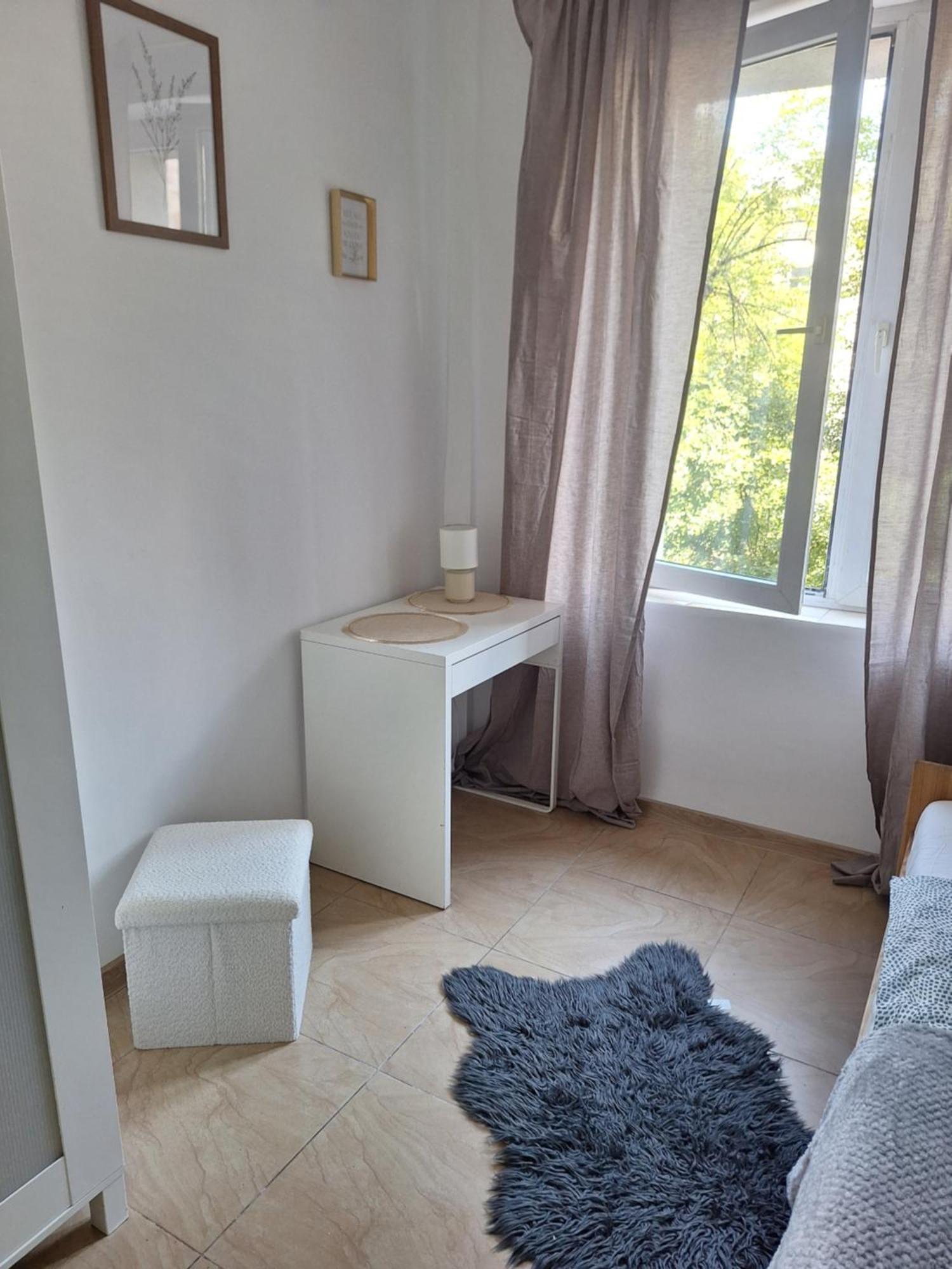 Apartment Regem Aleja Solidarnosci *