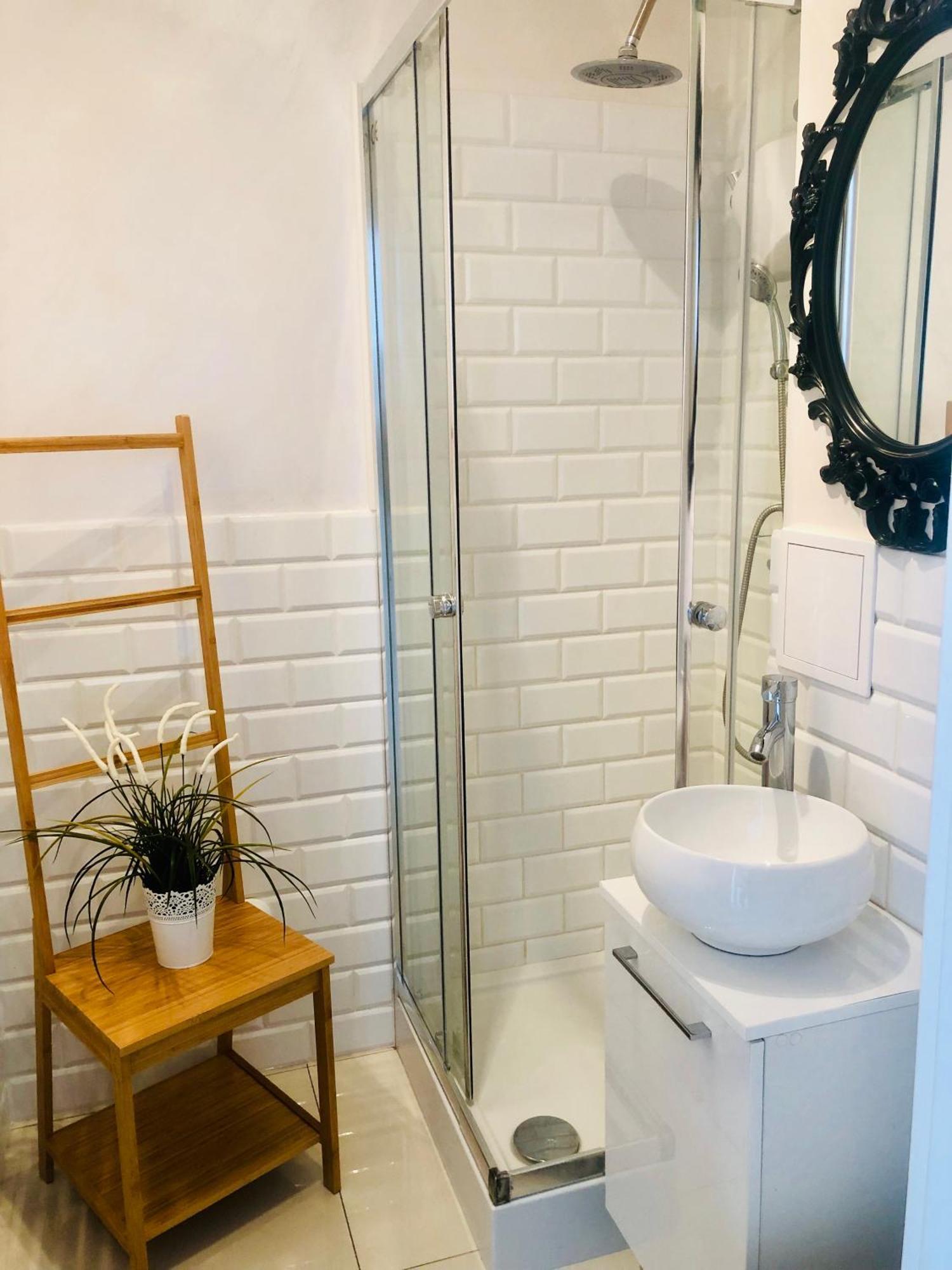 40 M2 Centrum- 1km Od Dworca Centralnego- Piekny Widok Na Warszawe- Nowo Grodzka Apartment *