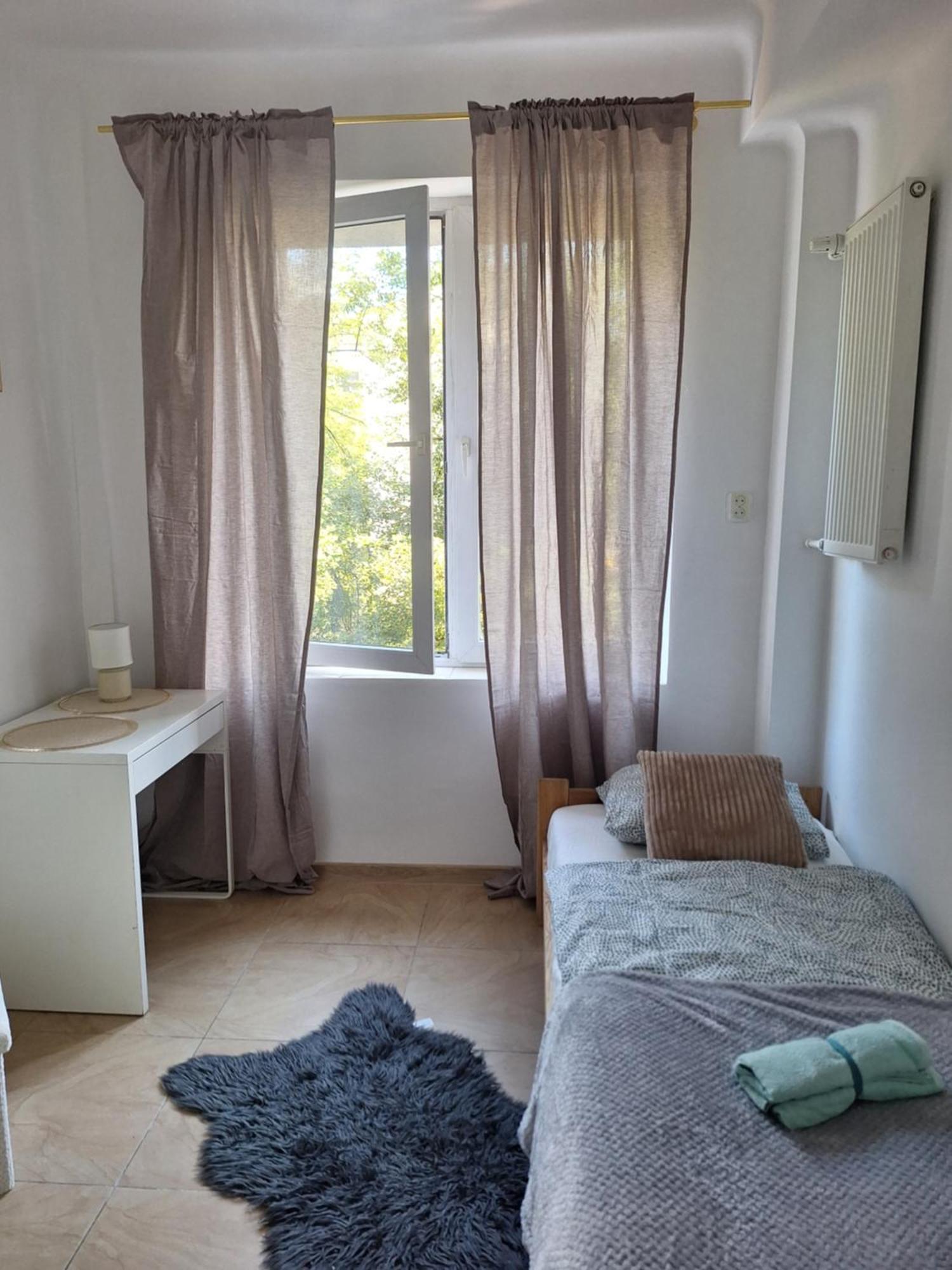 Apartment Regem Aleja Solidarnosci *