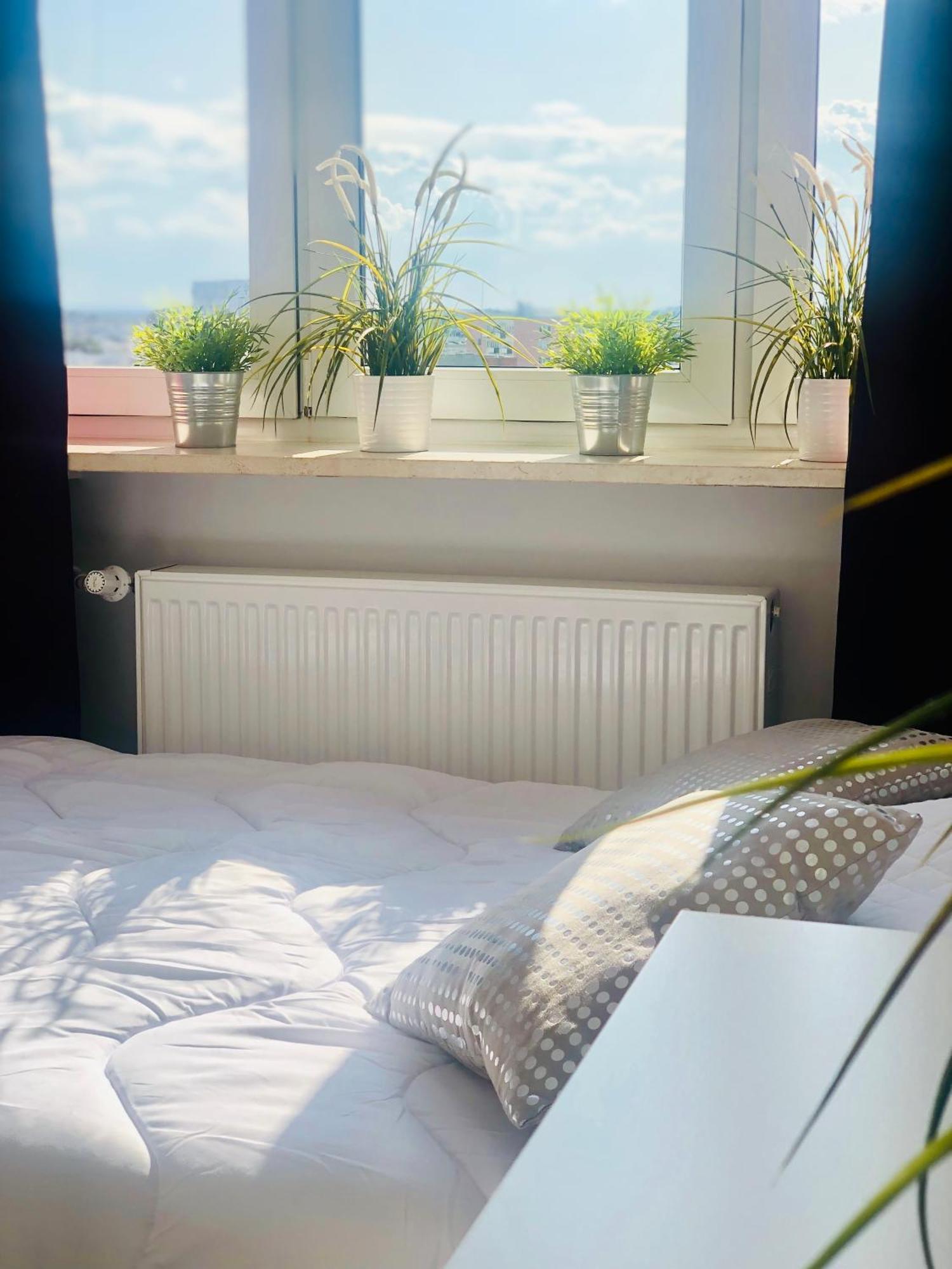 40 M2 Centrum- 1km Od Dworca Centralnego- Piekny Widok Na Warszawe- Nowo Grodzka Apartment Warschau
