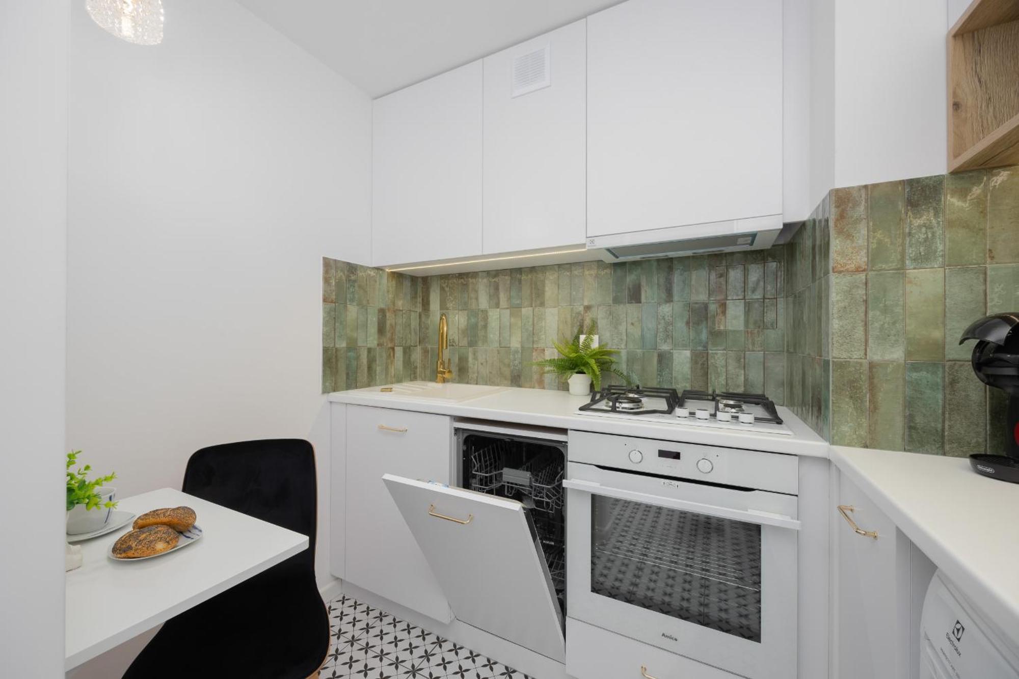 Ludna Overlooking The Center By The Vistula River By Renters