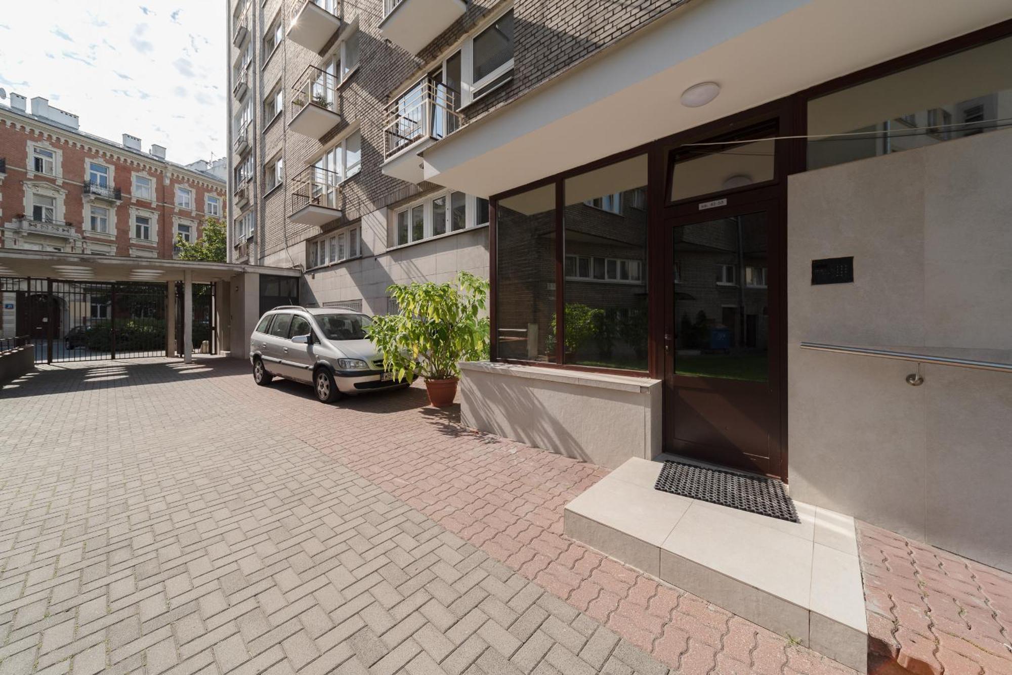 Wiejska 20 By Homeprime Apartment