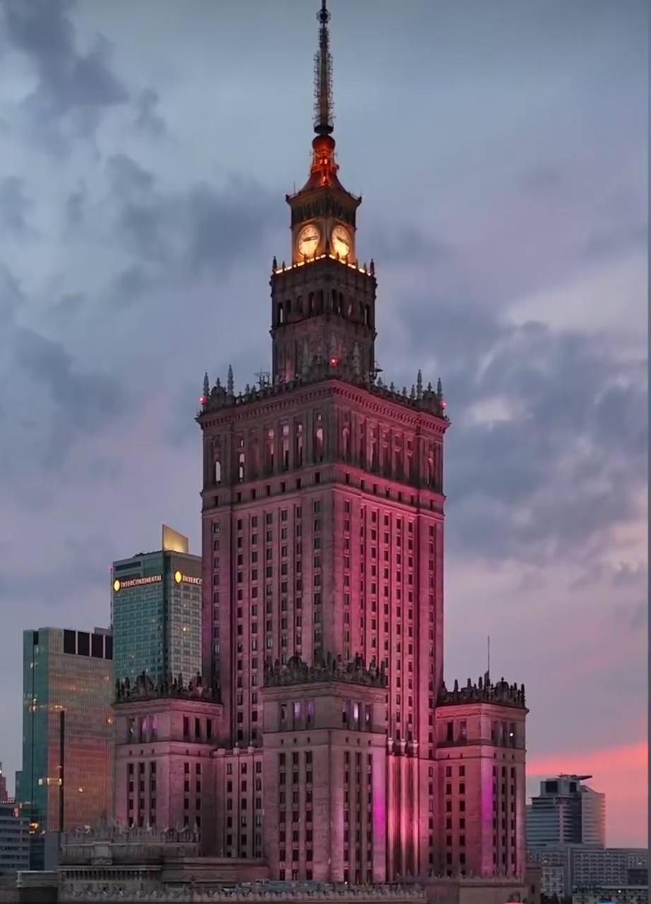 Marszalkowskastreetcityapart Netflix Warsaw
