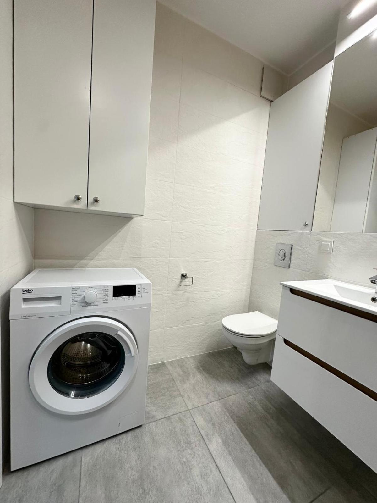 Superapart Dereniowa 60, Cozy Urban Retreat, Perfect Family Getaway Warsaw