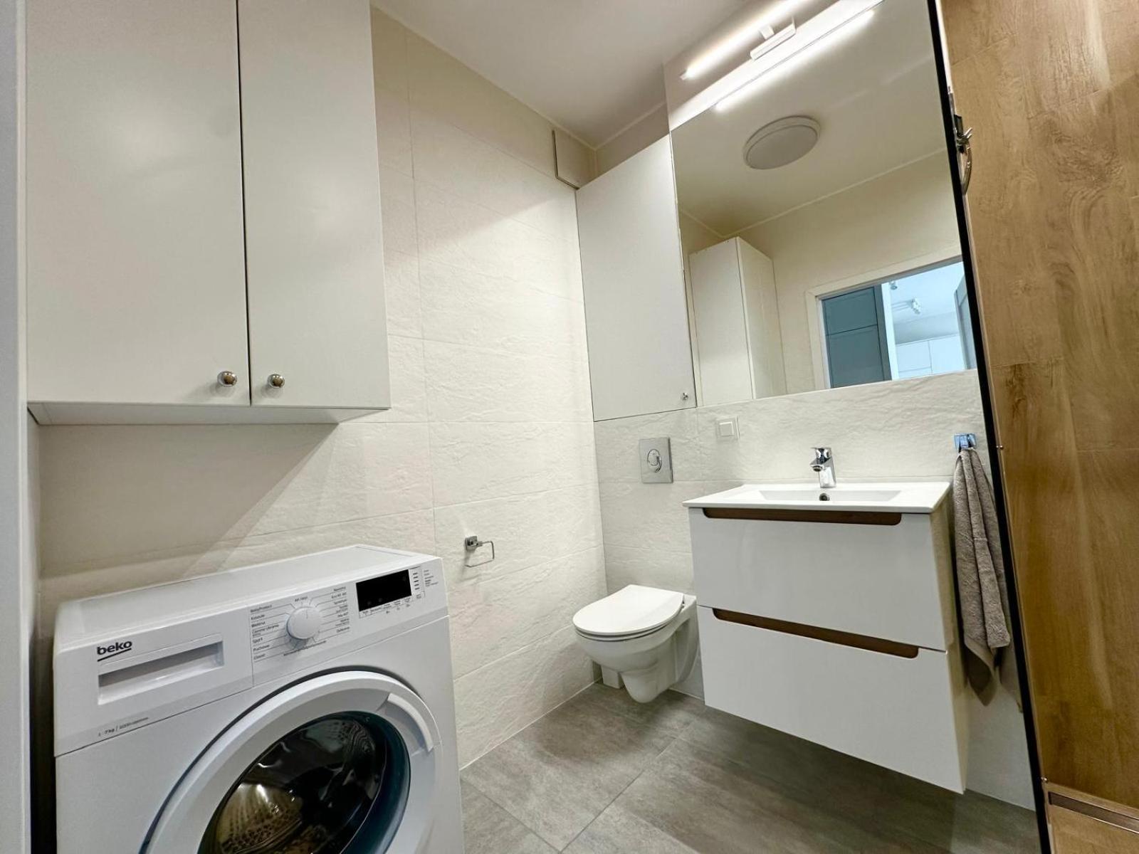 Superapart Dereniowa 60, Cozy Urban Retreat, Perfect Family Getaway Warschau