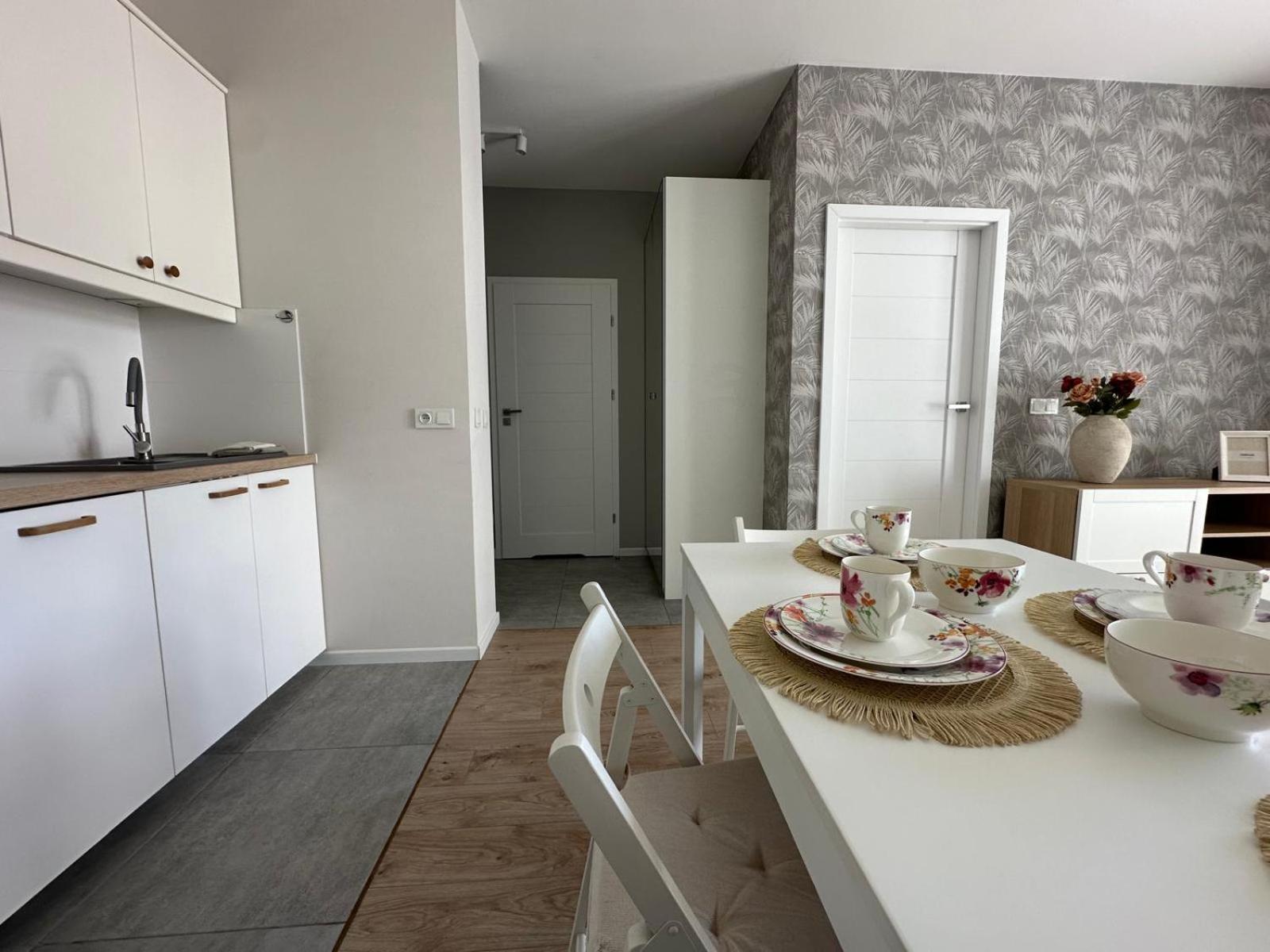 Superapart Dereniowa 60, Cozy Urban Retreat, Perfect Family Getaway * Warsaw