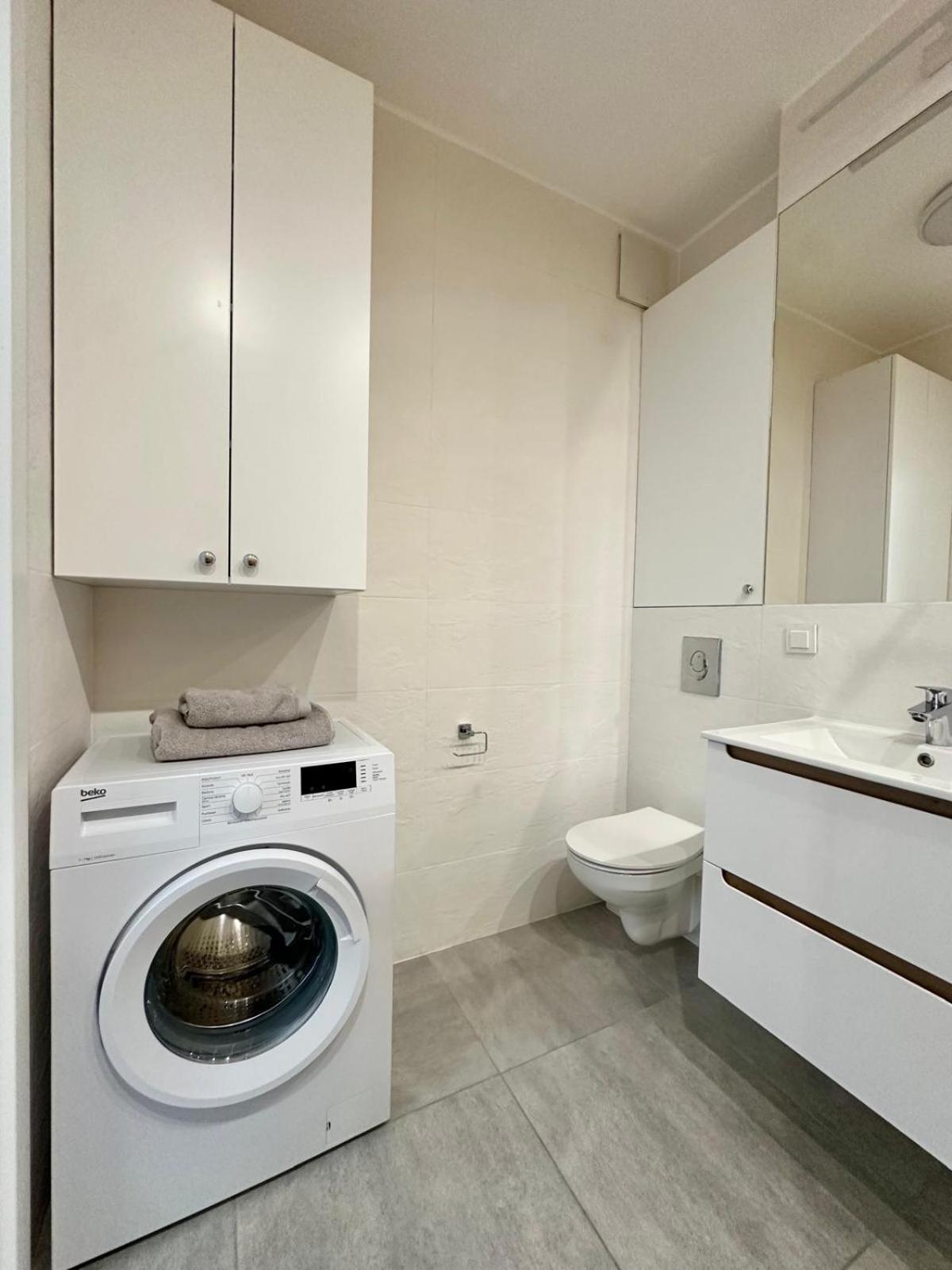 Apartment Superapart Dereniowa 60, Cozy Urban Retreat, Perfect Family Getaway *