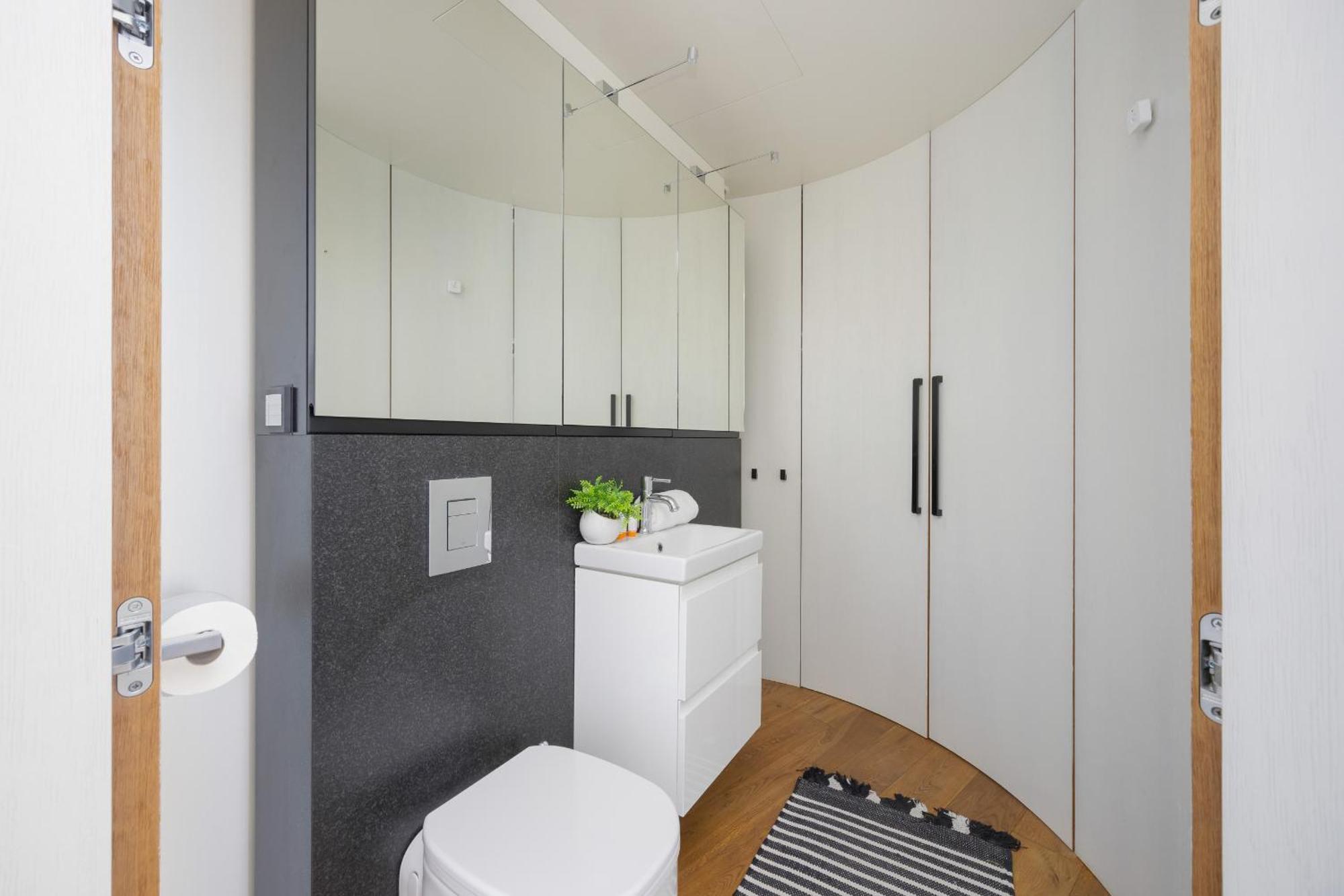 Apartament Studio With View Of Panorama With Parking By Renters Prestige *