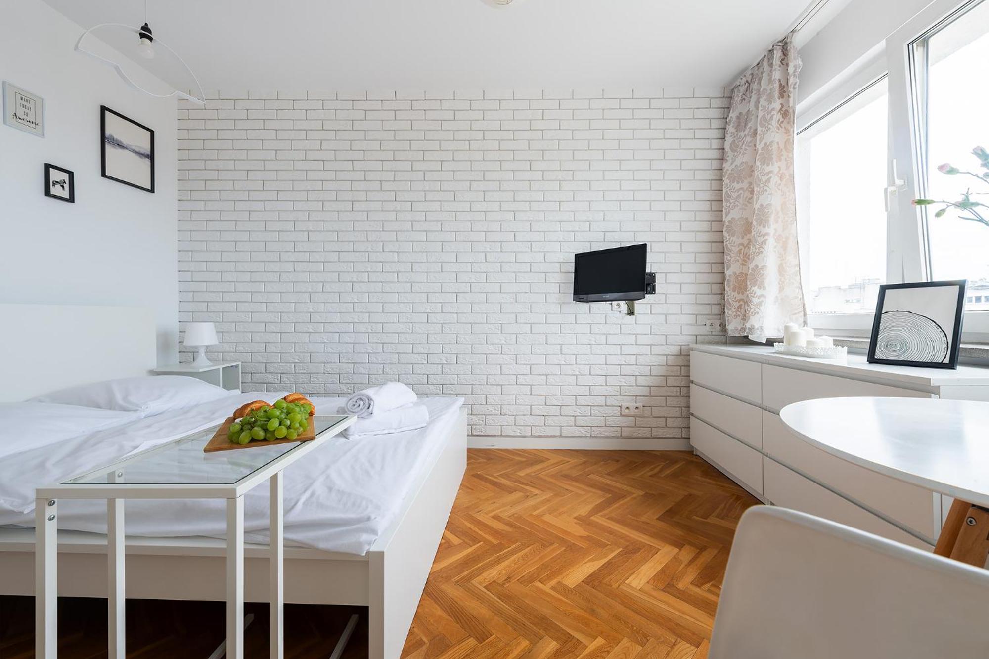 Tamka 40: Private Near Old Town & National Stadium