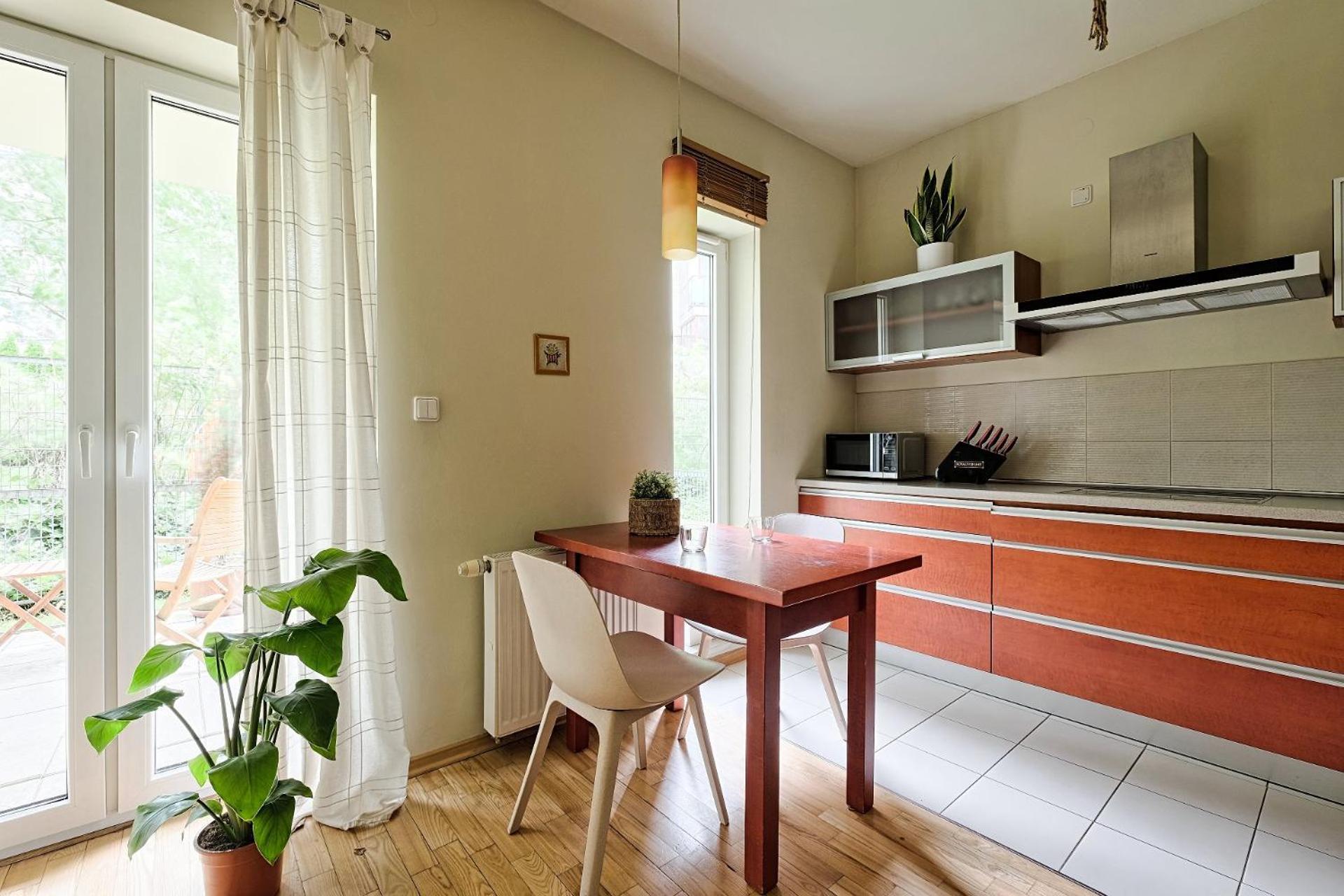 Urbannestgroup - Waw Chopin Airport Wygledowska 10 Apartment *