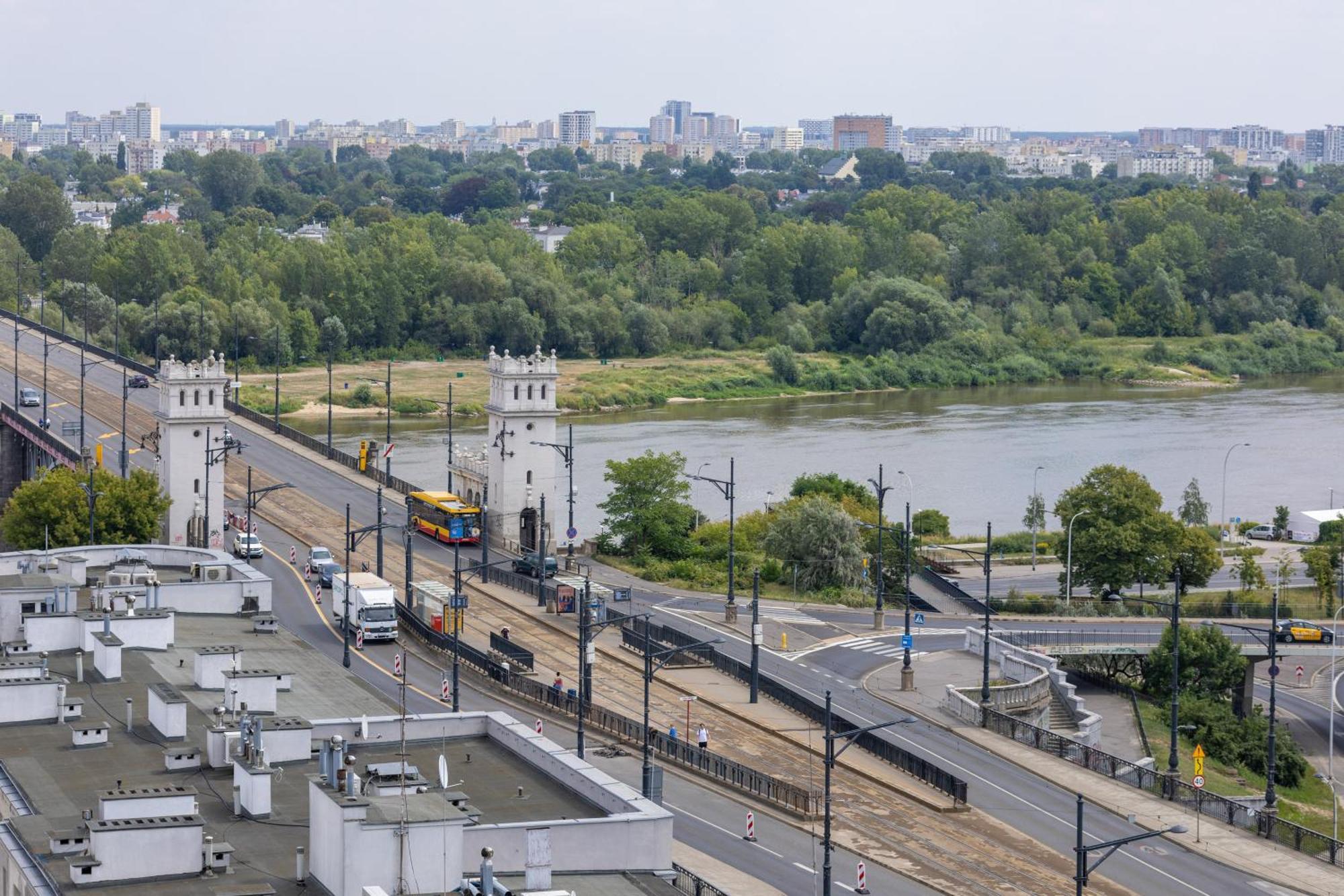 On The 15th Floor With A View Of The Panorama By Renters Warsaw