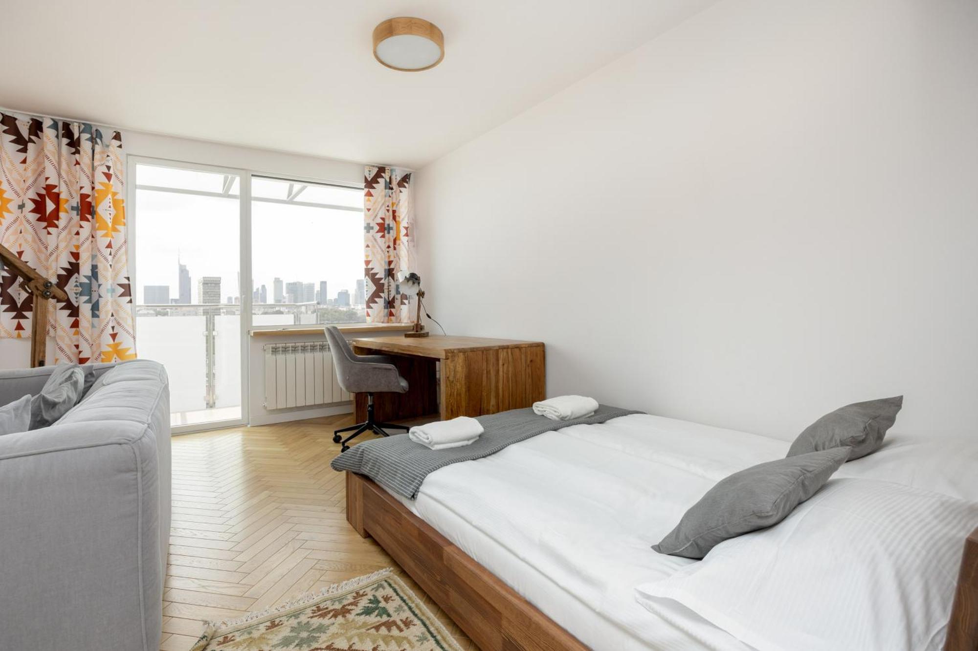 On The 15th Floor With A View Of The Panorama By Renters *