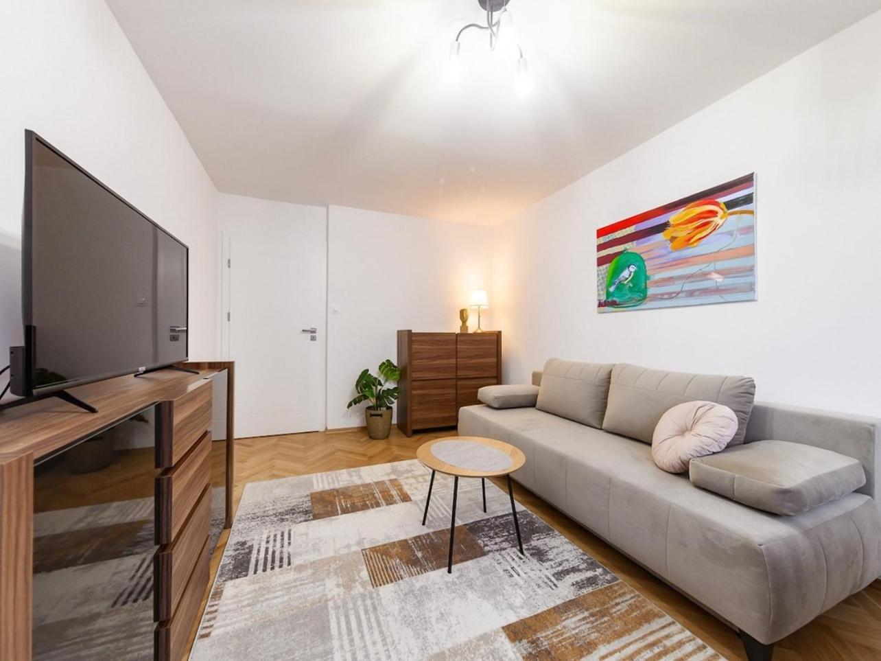 Apartment Latte Centre
