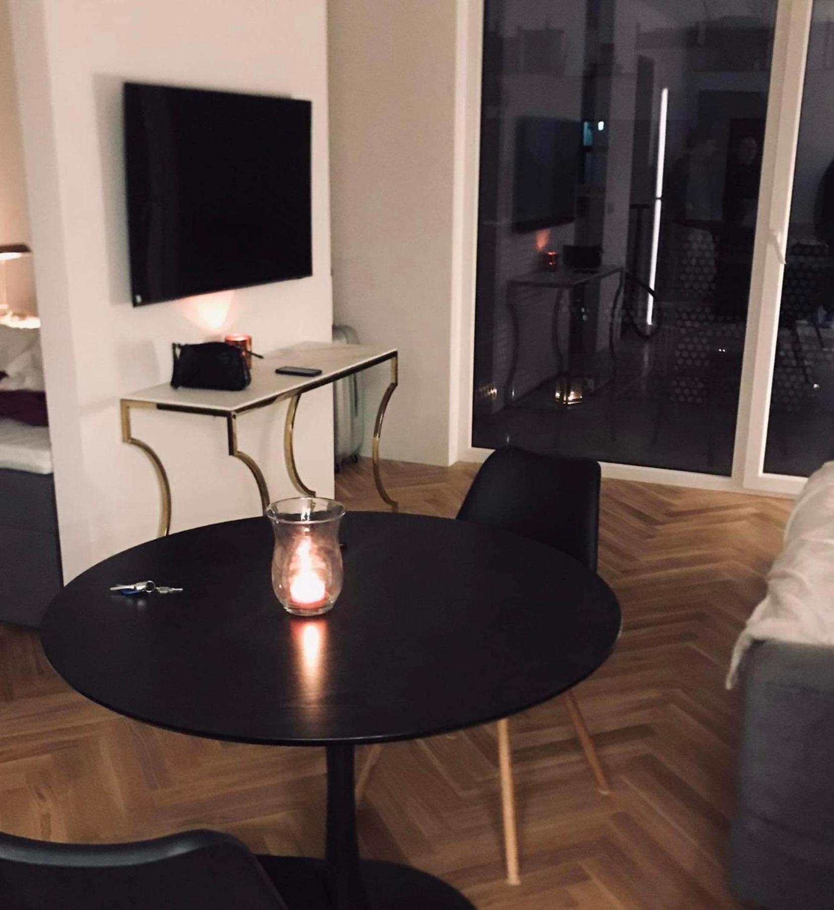 - Podskarbinska * Warszawa
