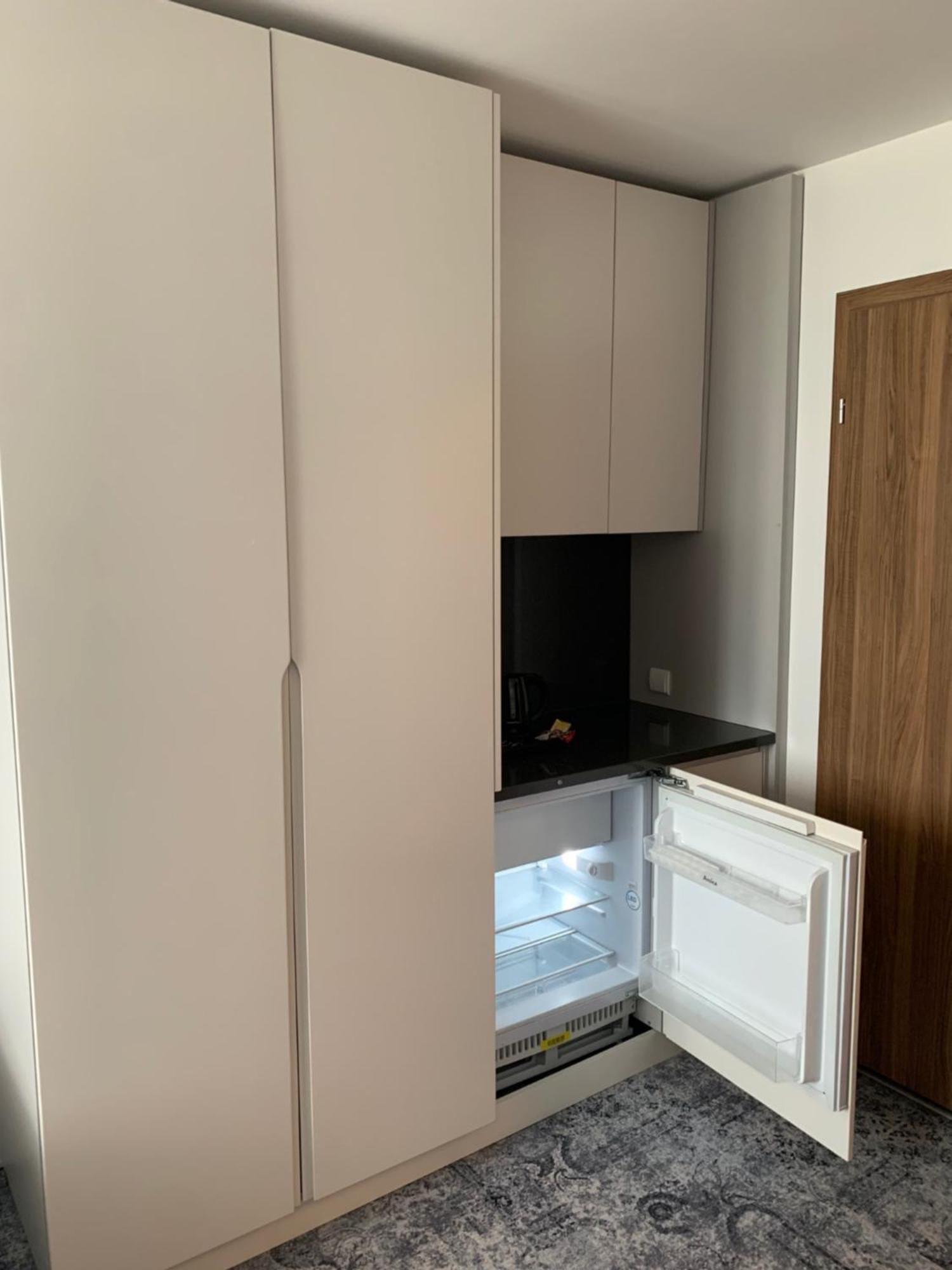 Goscinne Ikar - Metro I Parking Apartment *