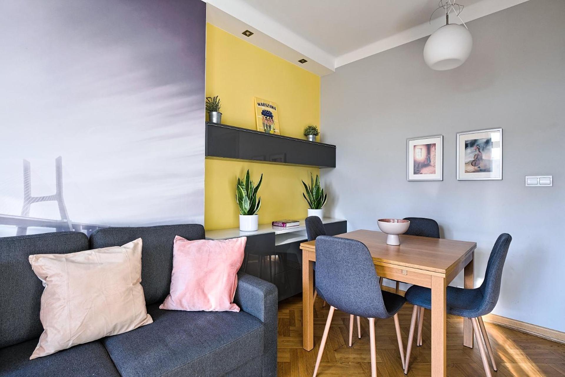 Modern And Cozy- Location-b11/13