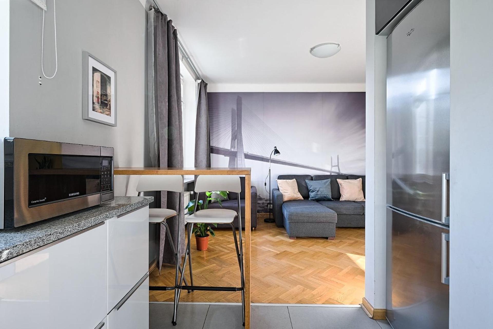 Modern And Cozy- Location-b11/13 *