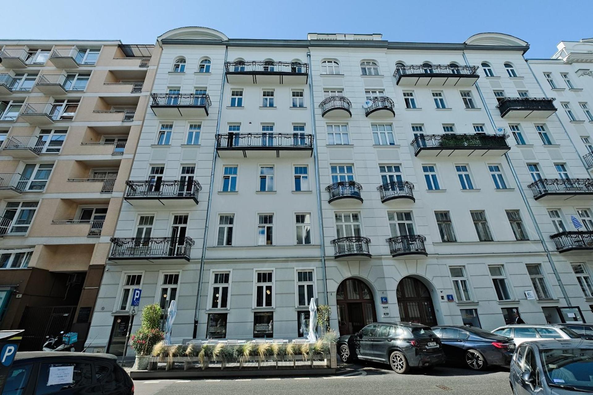 Urbannestgroup - View N8 Apartment *