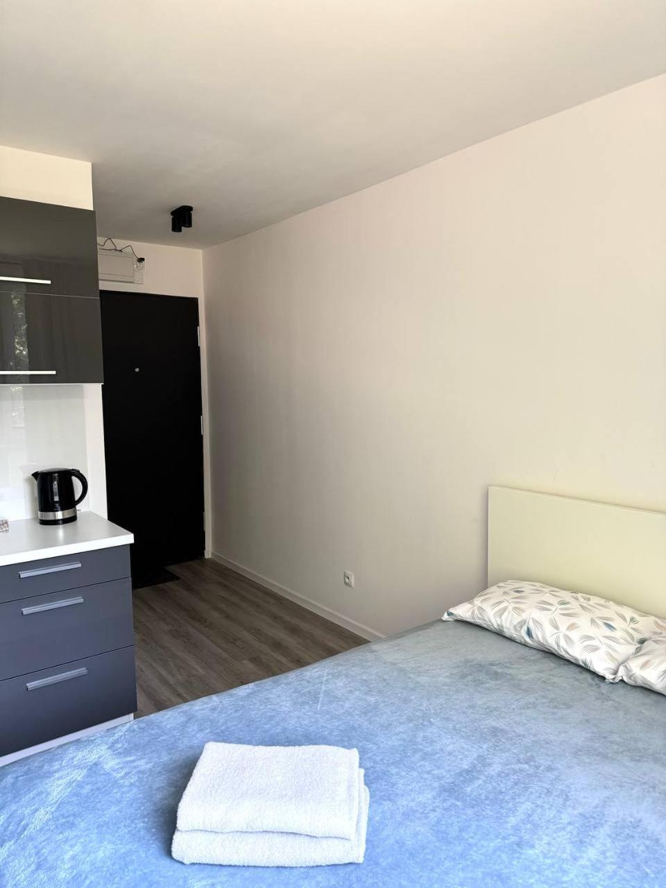 Quiet Near The Park, Metro, Centre, Wi-fi - By Hik Apartment