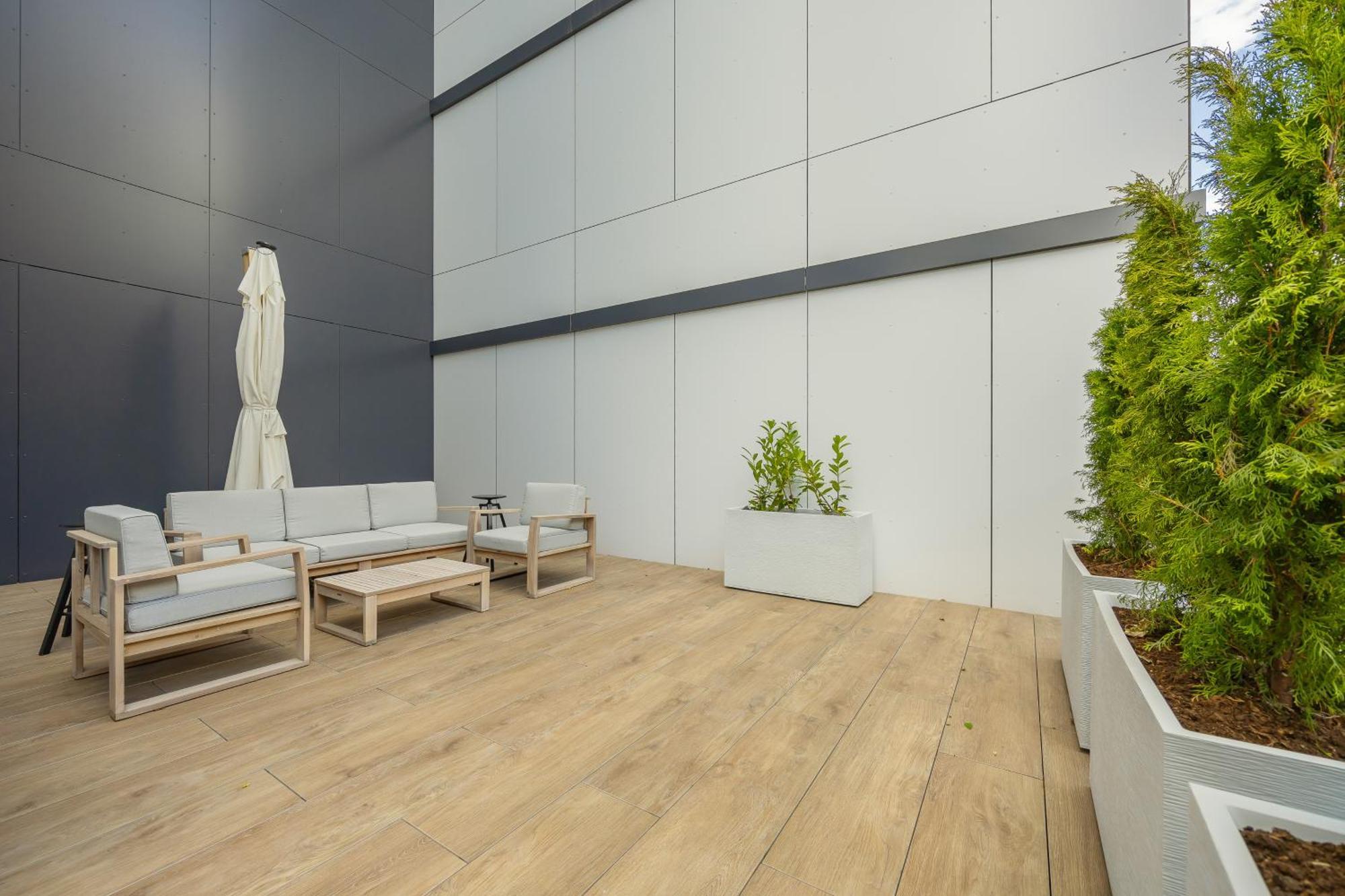 Lux Grzybowska With Parking By Renters Prestige