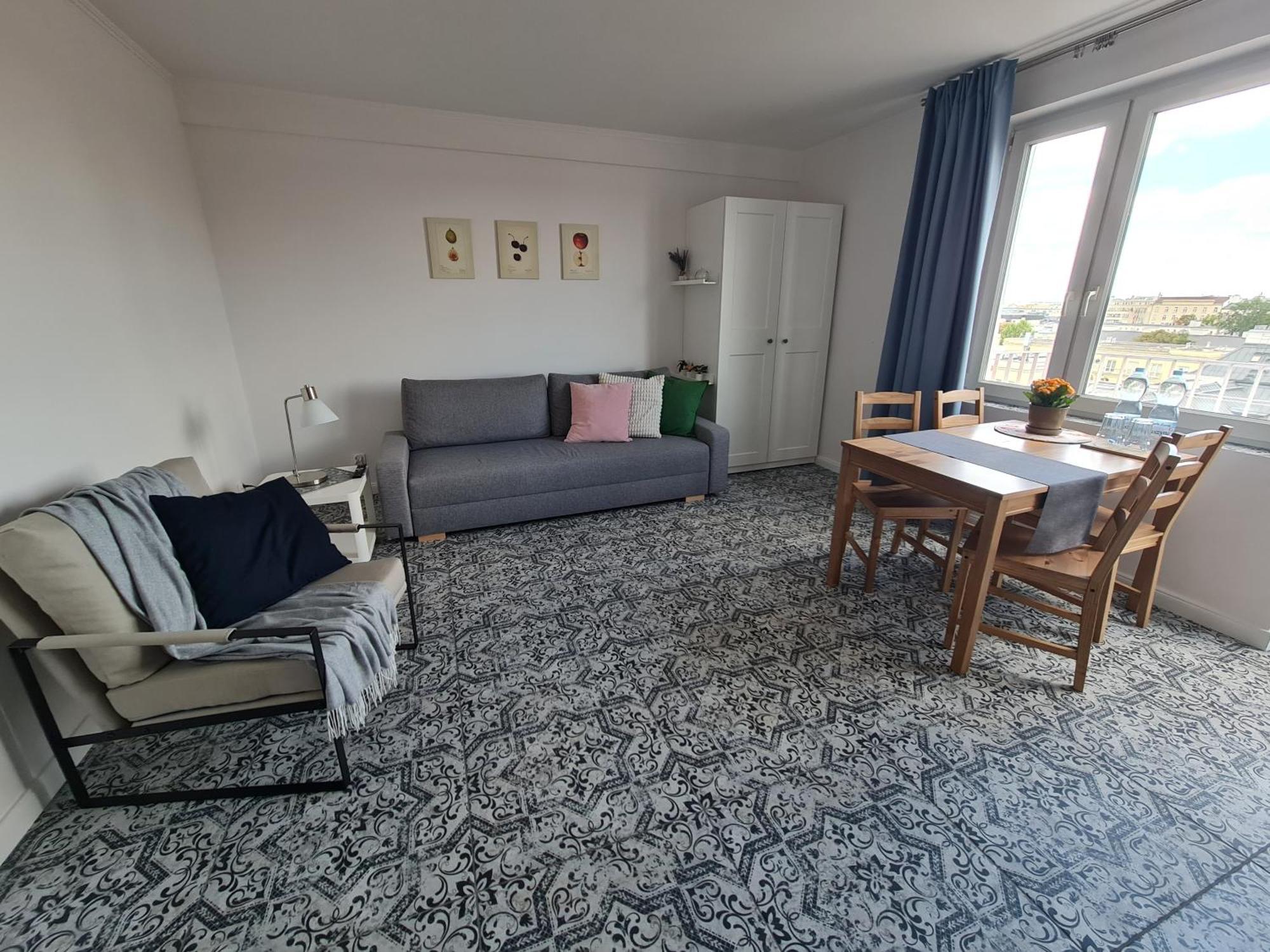 Wschodni Z Balkonem 4 Osoby Warsaw