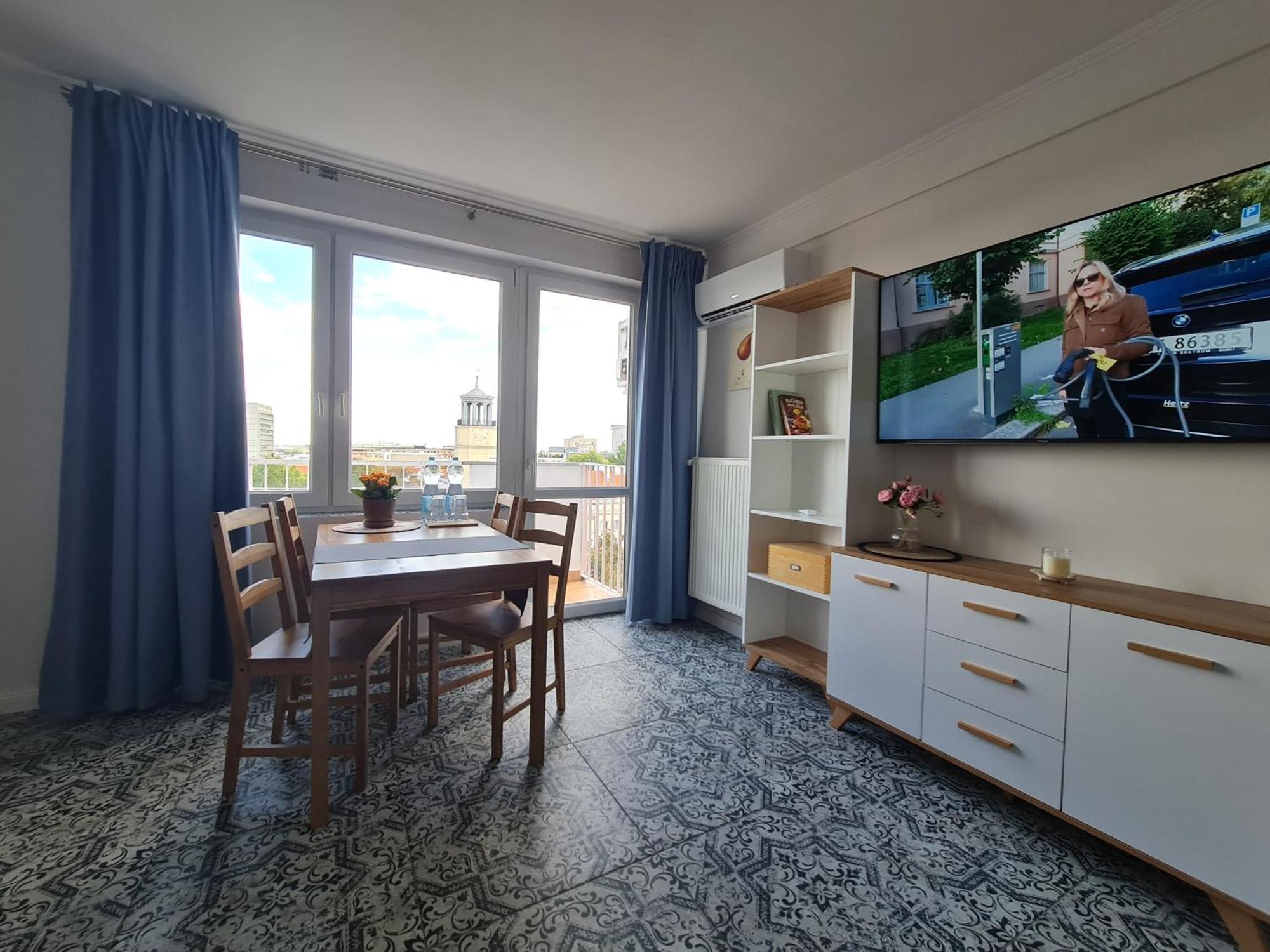 Wschodni Z Balkonem 4 Osoby Warsaw