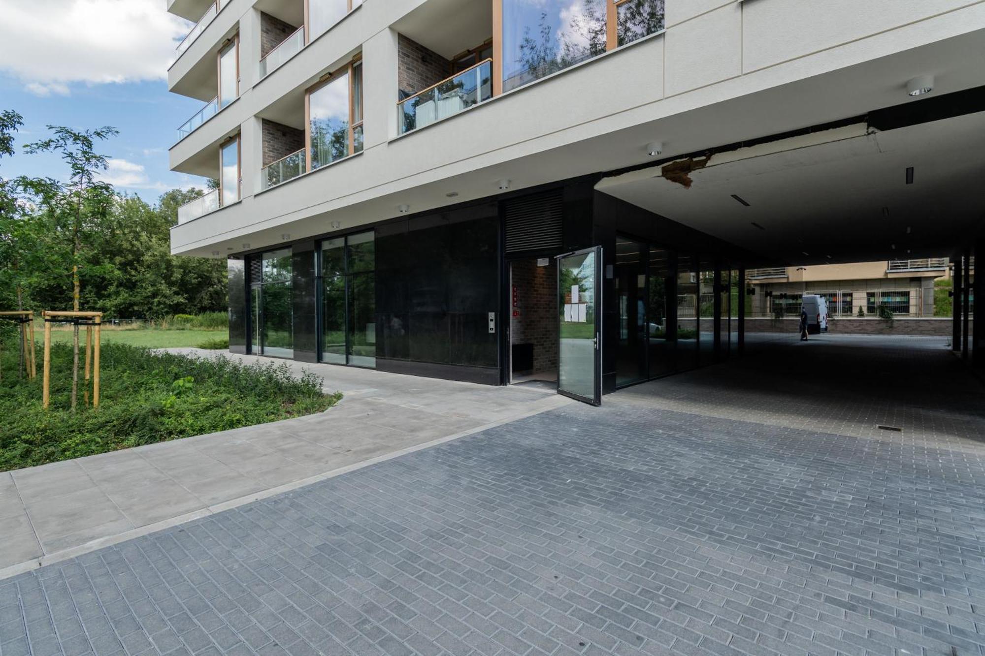Superapart Domaniewska 120 Warsaw