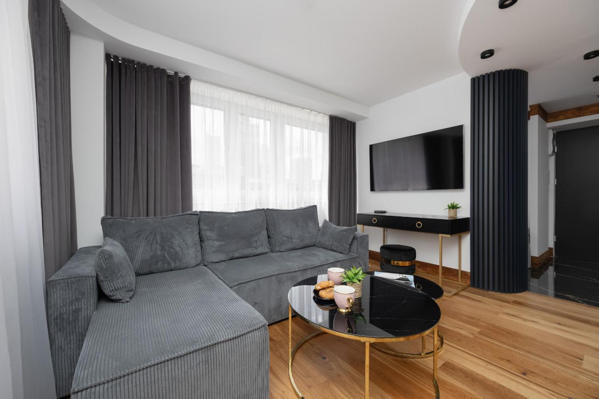 Center Elegant With View By Renters * Warsaw