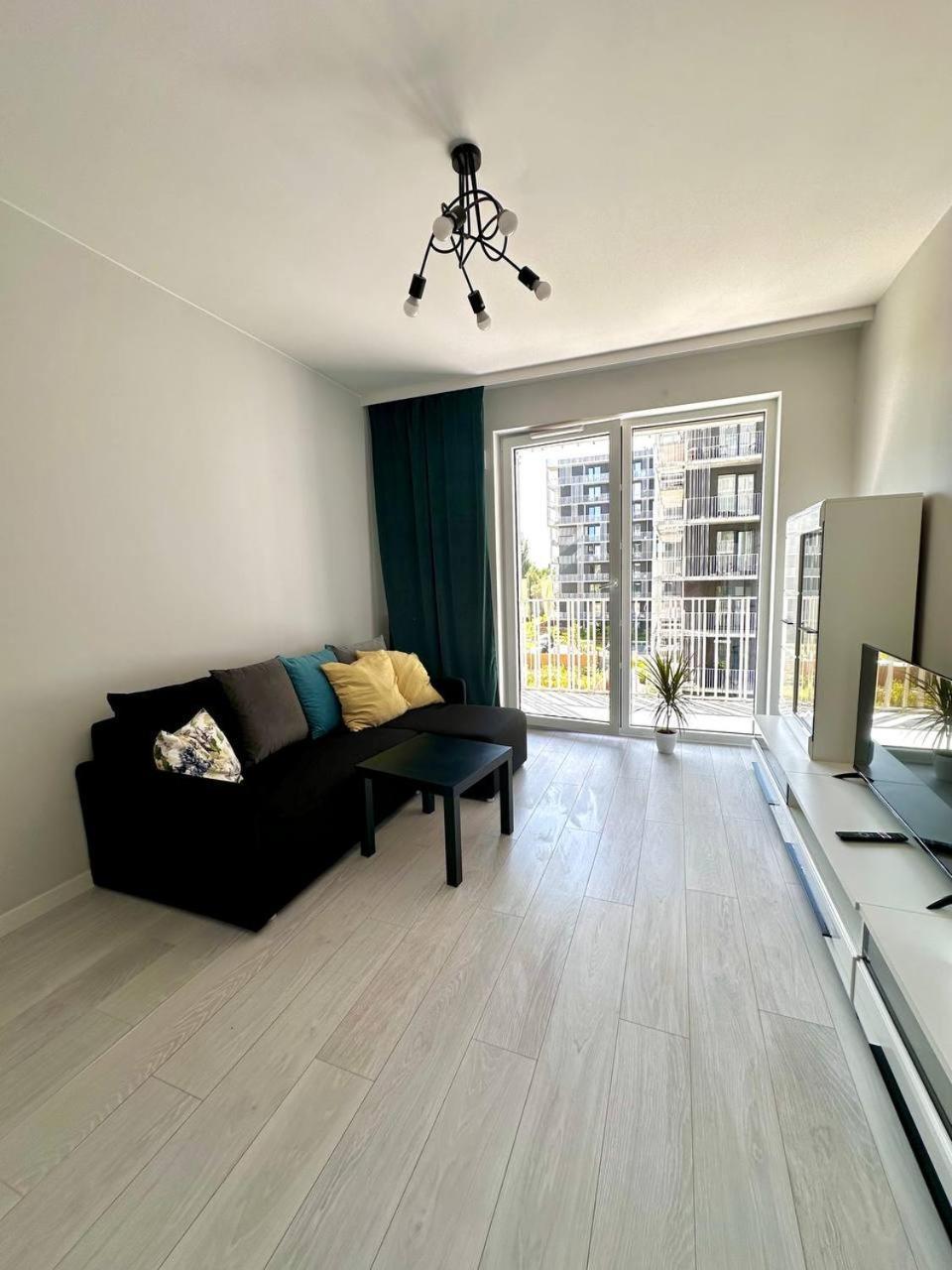 Blisko Dworca Zachodnia, Miejsce Parkingowe W Cenie Apartament Warszawa