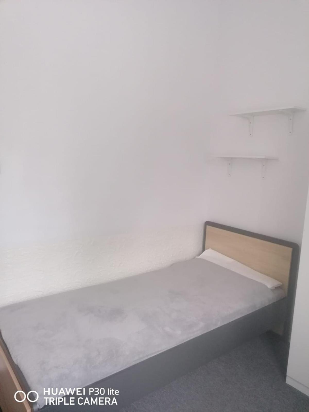 Przy Awf, Latwa Komunikacja Homestay Warsaw