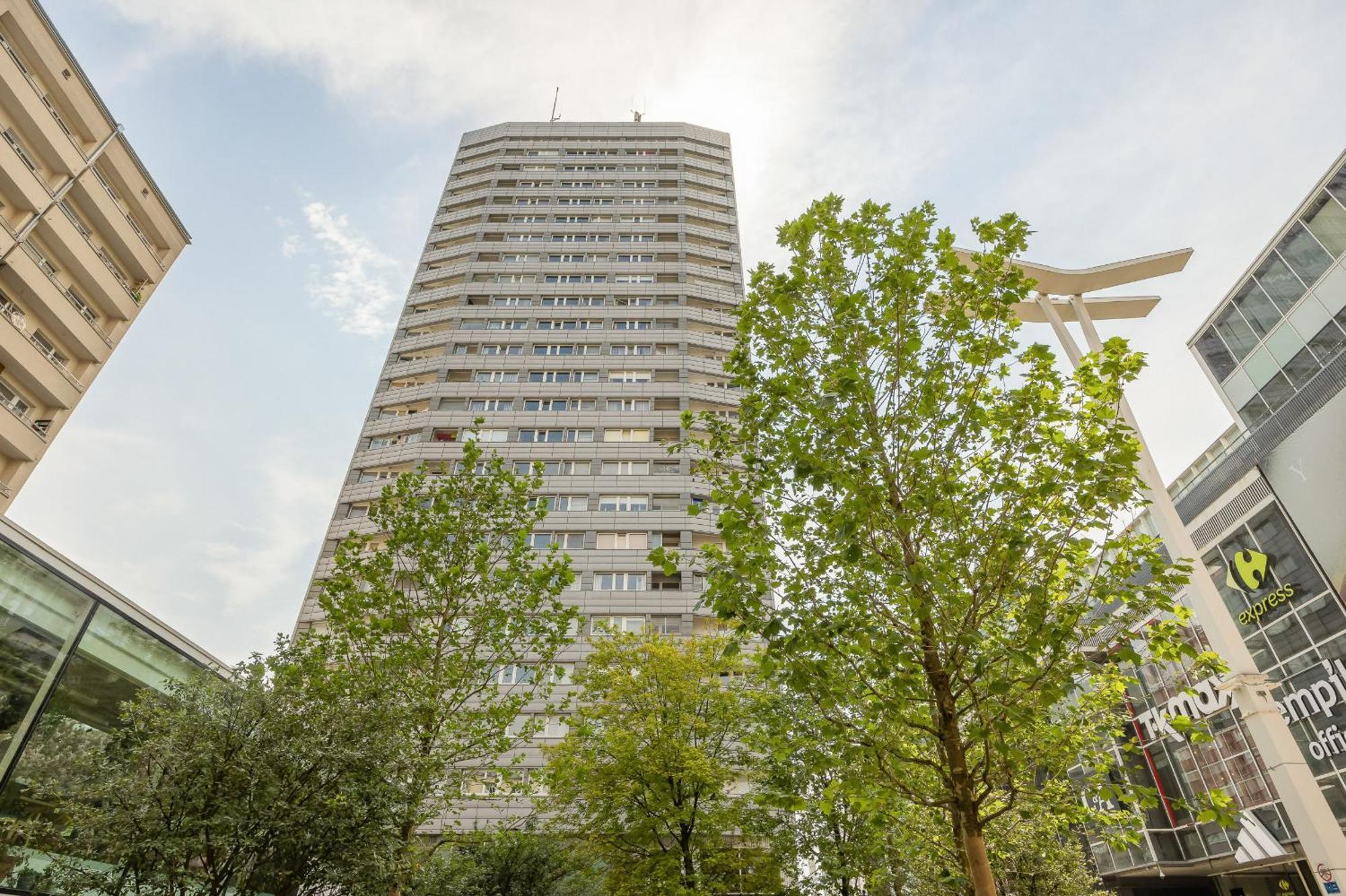 Apartment Center Elegant With View By Renters *