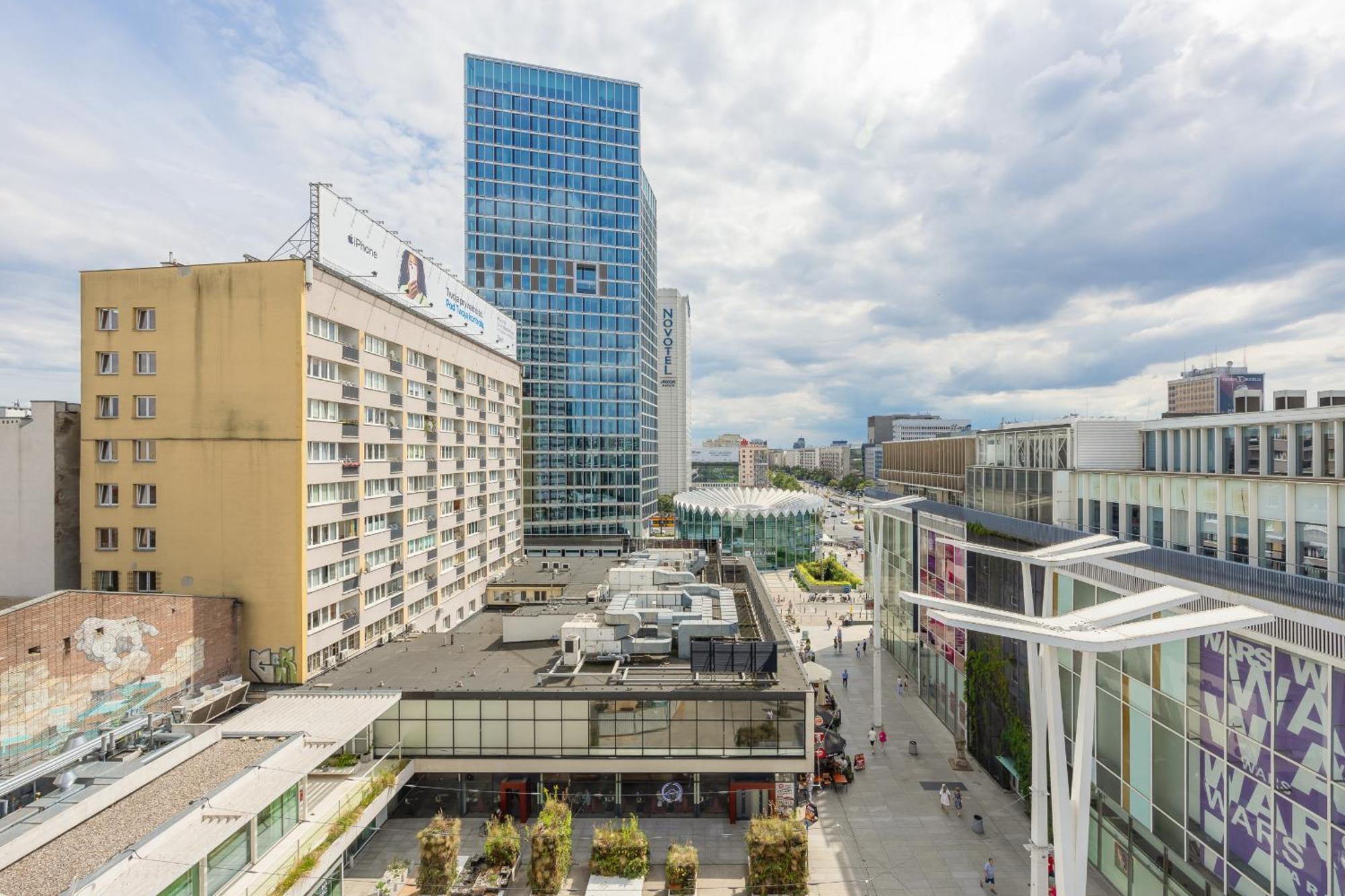 Center Elegant With View By Renters *
