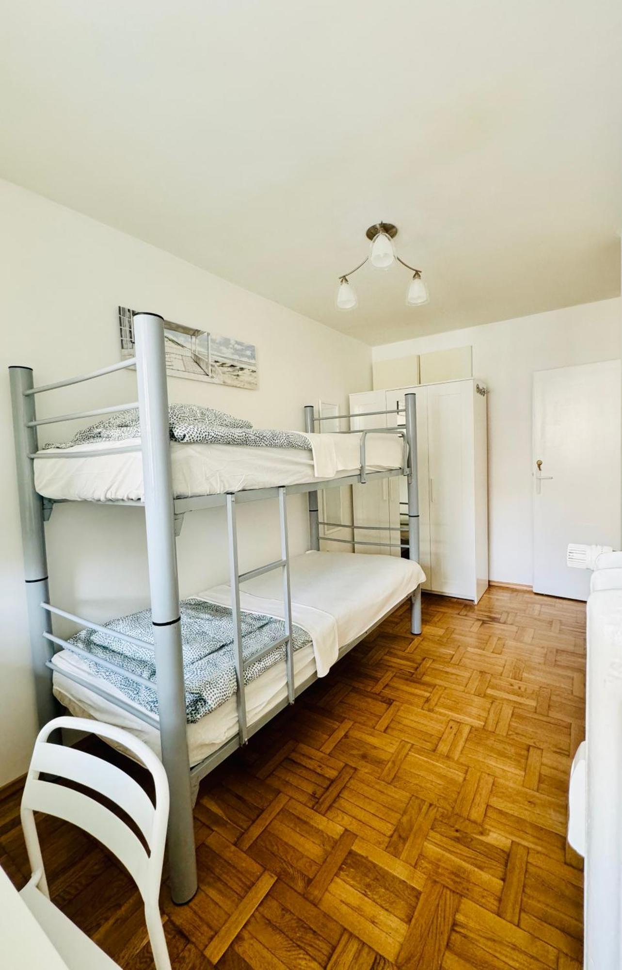 In The Heart Of City Center Apartment *