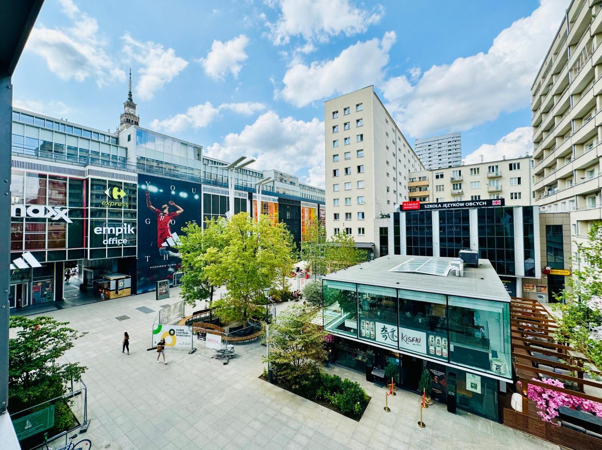 Apartament In The Heart Of City Center Warszawa