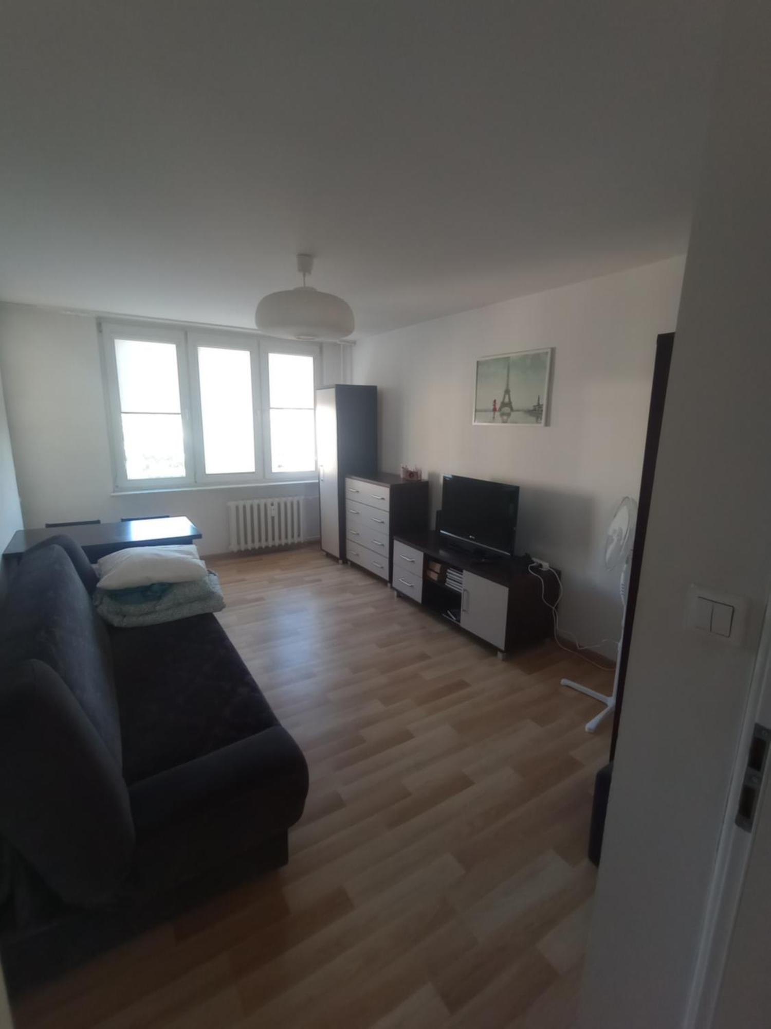 Saska Kepa! 3 Pokojowy Prywatny Apartament, Bezplatny Parking, Wifi, Centrum I Stadion 15min - Self Check In