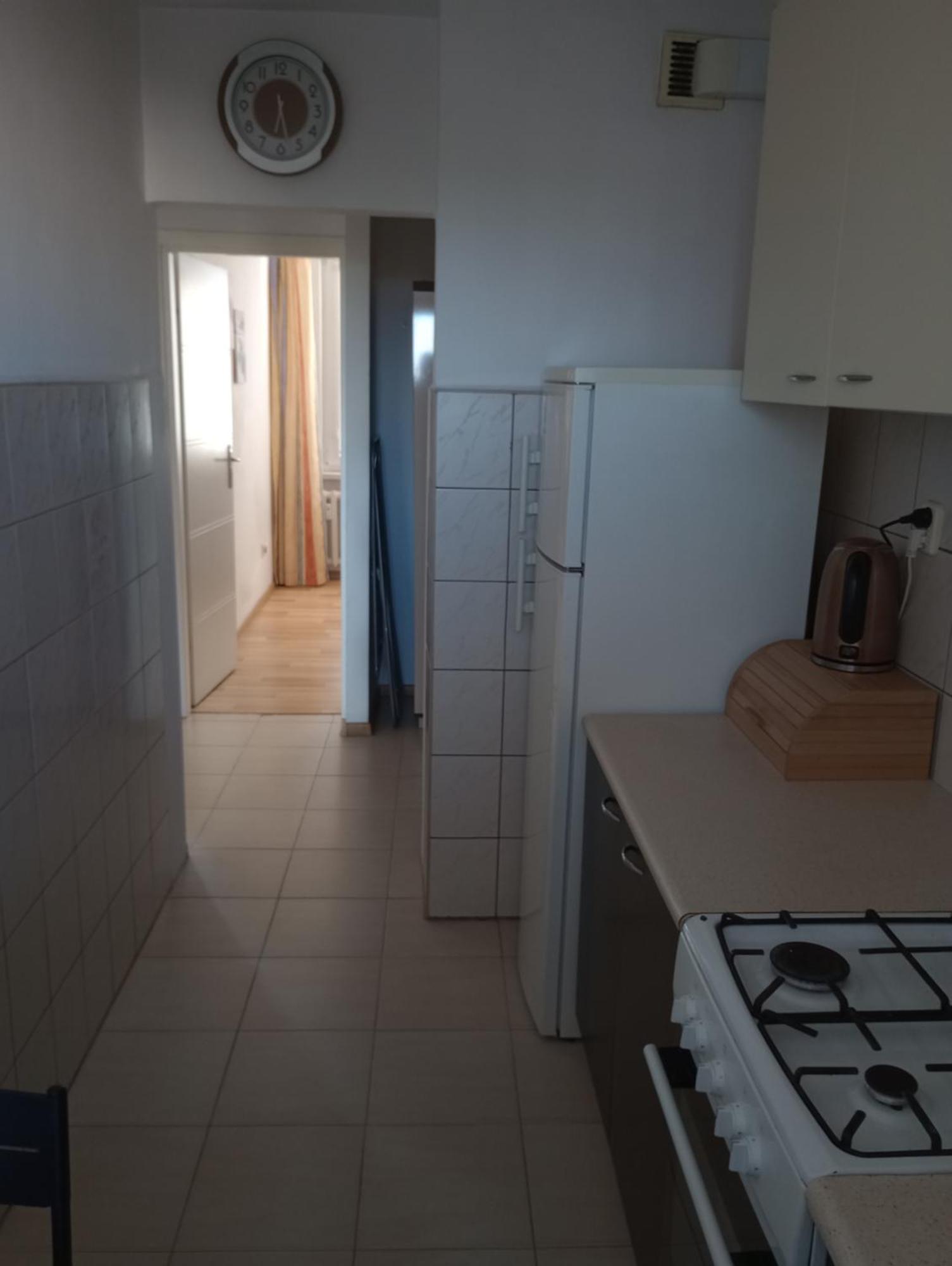 Saska Kepa! 3 Pokojowy Prywatny Apartament, Bezplatny Parking, Wifi, Centrum I Stadion 15min - Self Check In Warsaw