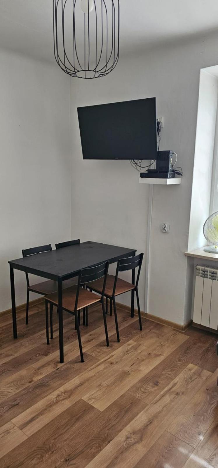 Apartment Woloska 80