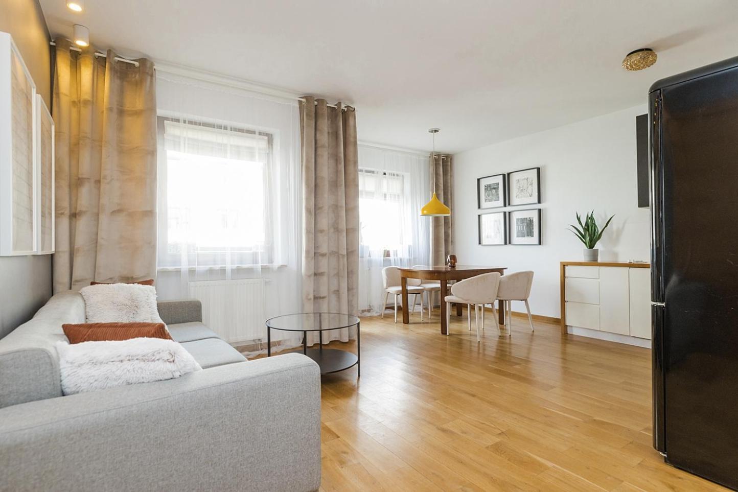 Apartment Lanciego - Przytulny Z Osobna Sypialna, Balkon, Wi-fi, Natolin, Ursynow *