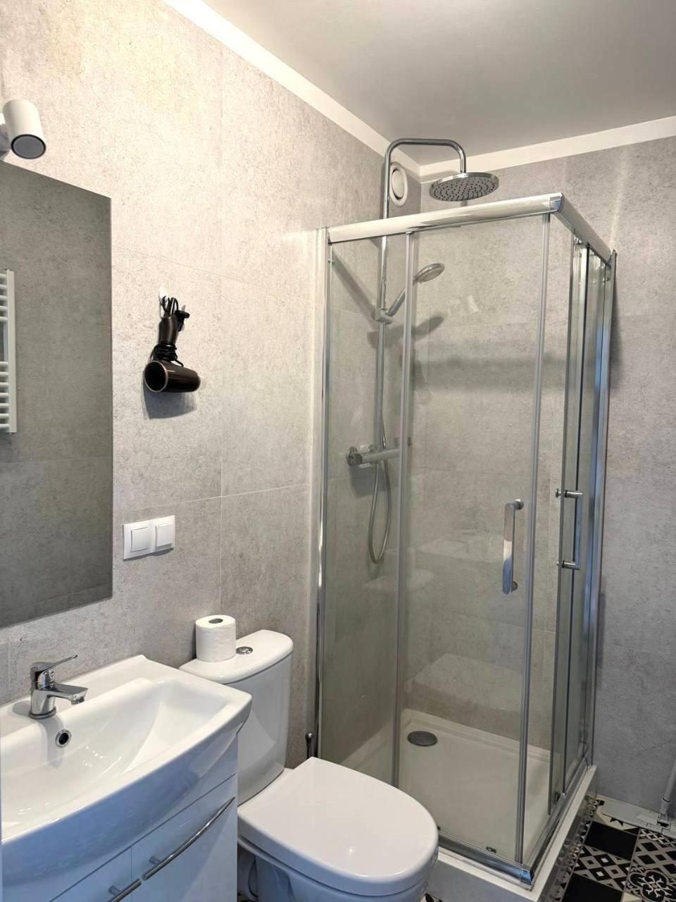 Quiet Near The Park, Metro, Centre, Wi-fi - By Hik Apartment Warsaw
