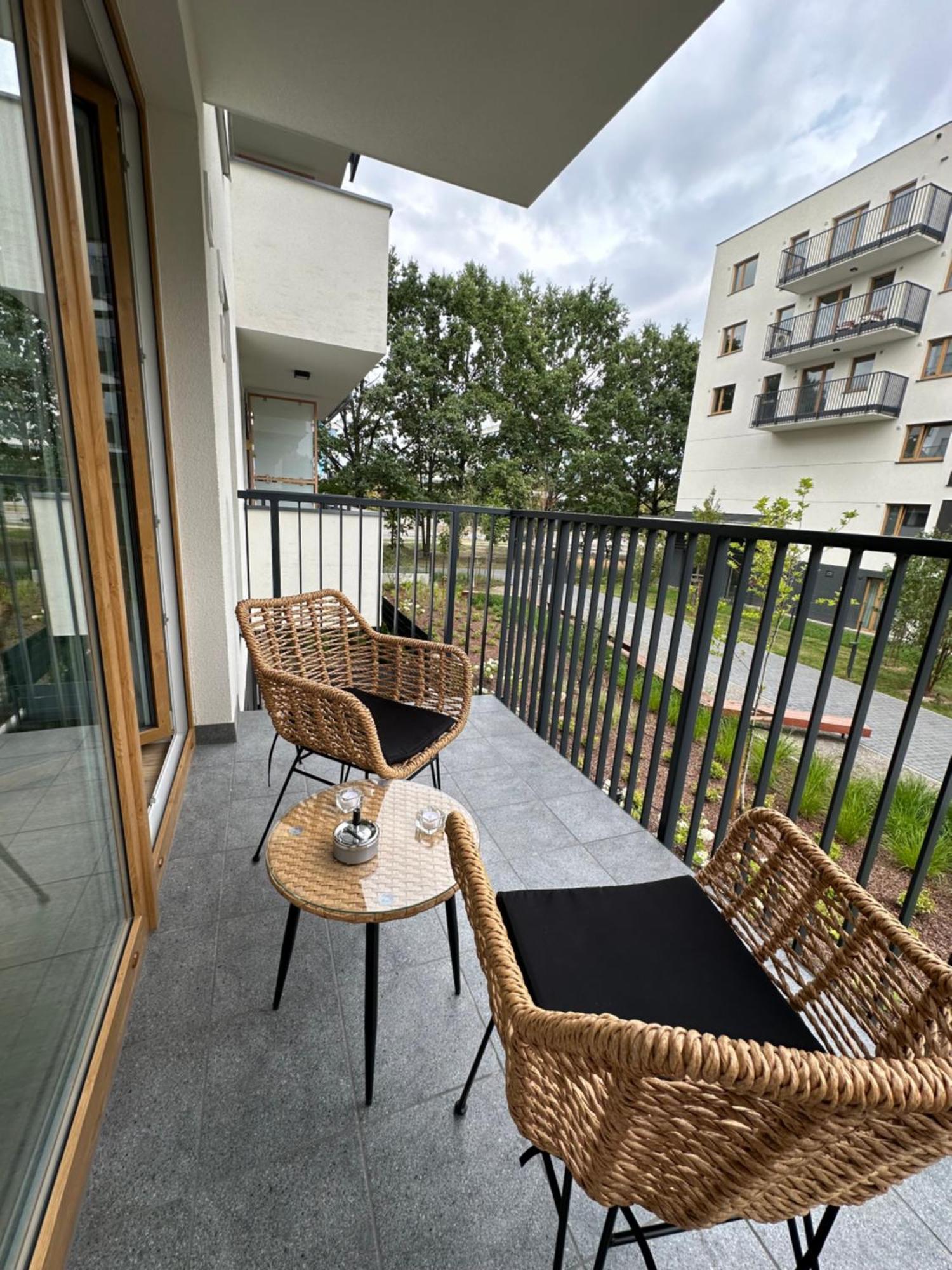 Apartamento Nova Ochota, Tennis Court, Train & Bus Nearby