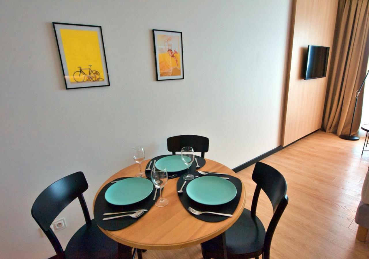 Bk Praga - National Stadium - Comfortable For 4 People Apartment