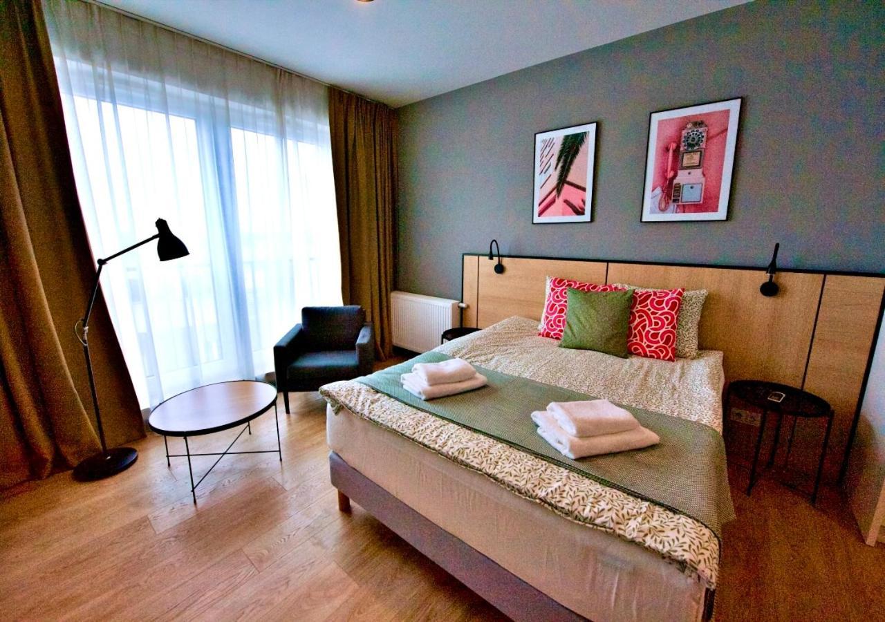 Bk Praga - National Stadium - Comfortable For 4 People *