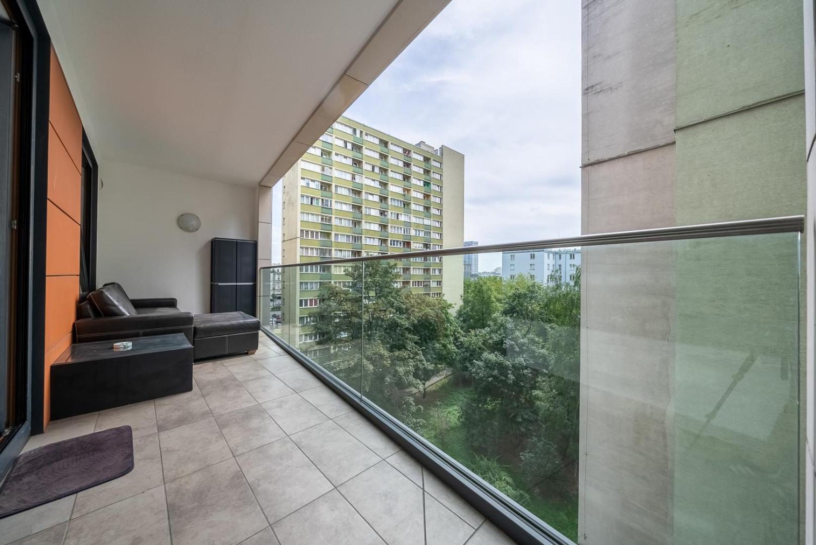 Center Business - Parking And Balcony - By Rentujemy