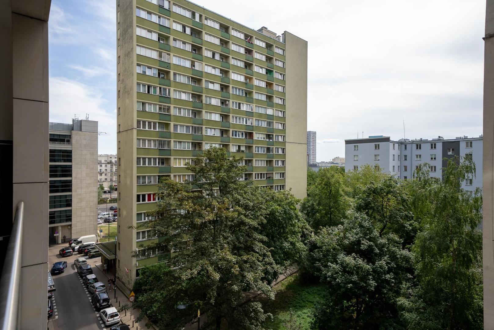 Center Business - Parking And Balcony - By Rentujemy *
