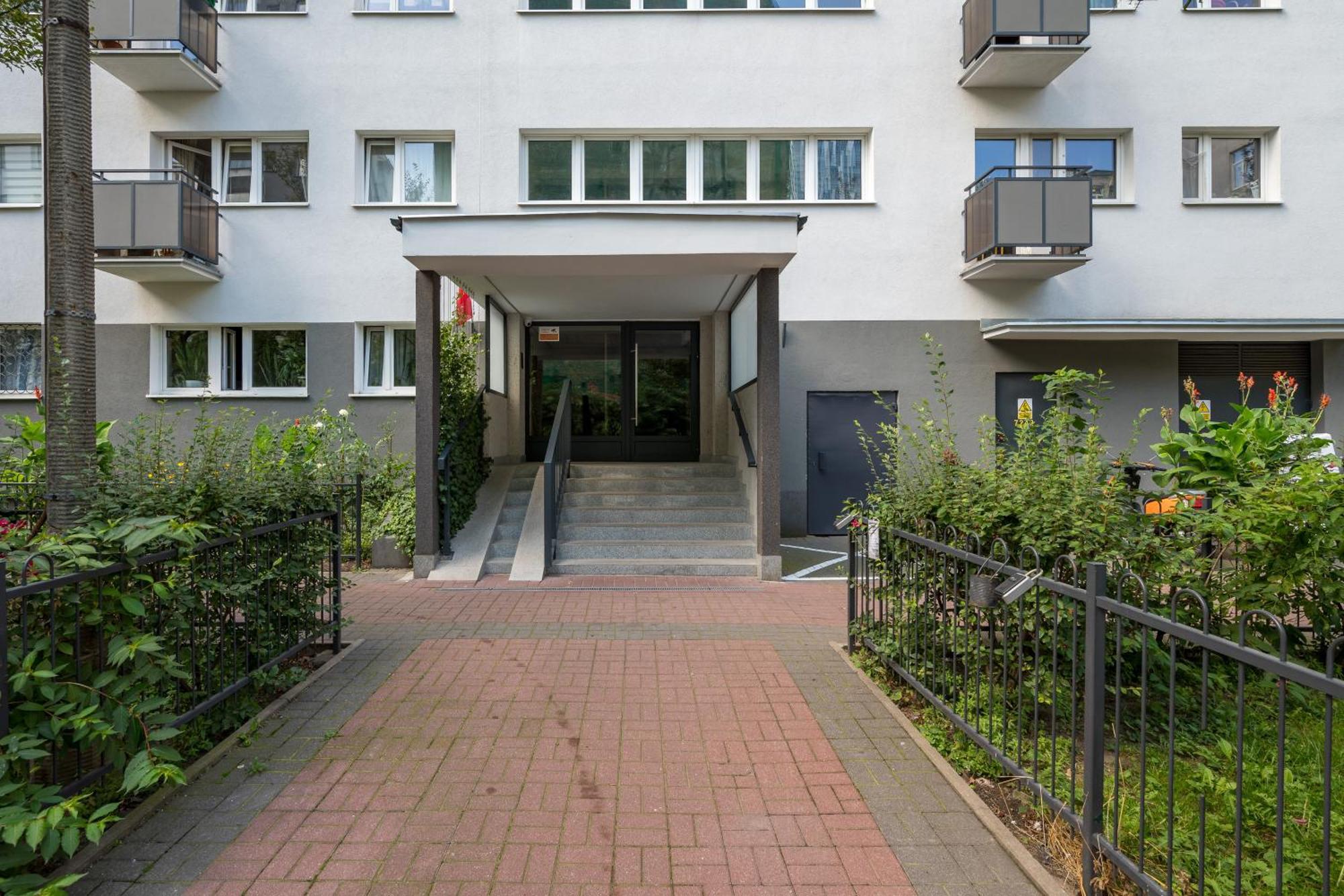 Chmielna Downtown Apartment *