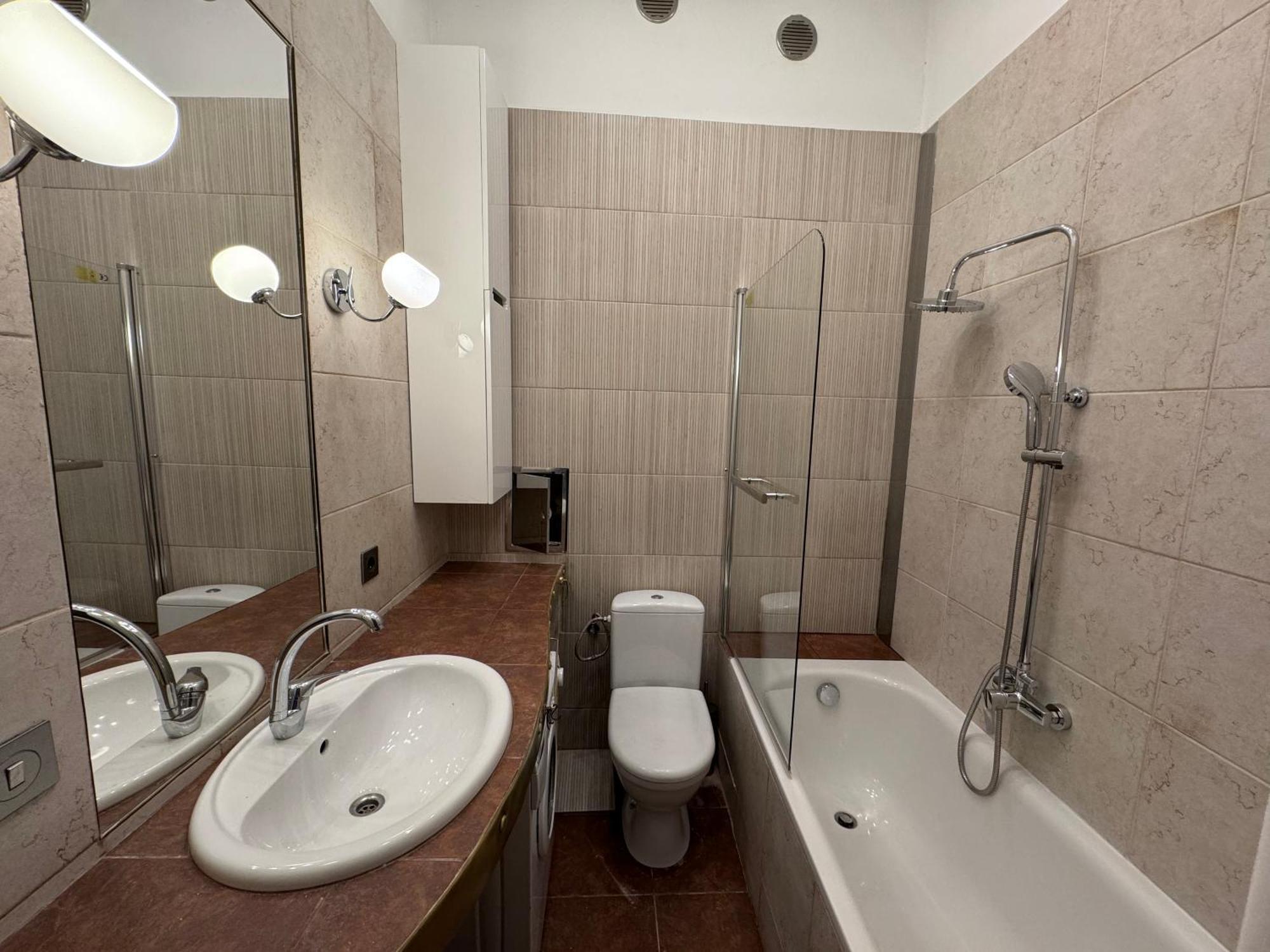 Old Town Residence, Historic Centre Castle Square Apartment