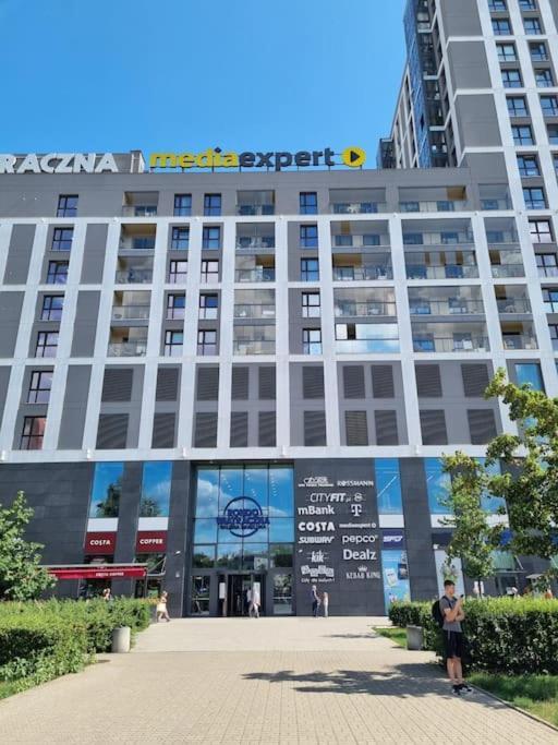 Apartament Przytulne Mieszkanko Z Balkonem I Parkingiem W Sercu Pragi Poludnie
